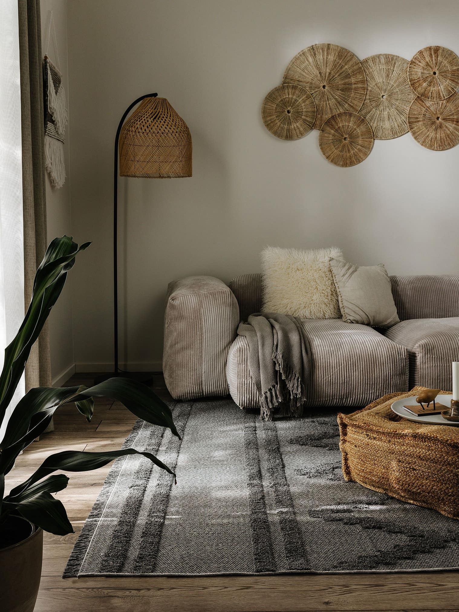 Teppich aus 100% Baumwolle in Grau mit 11 bis 20 mm hohem Flor von benuta Pop