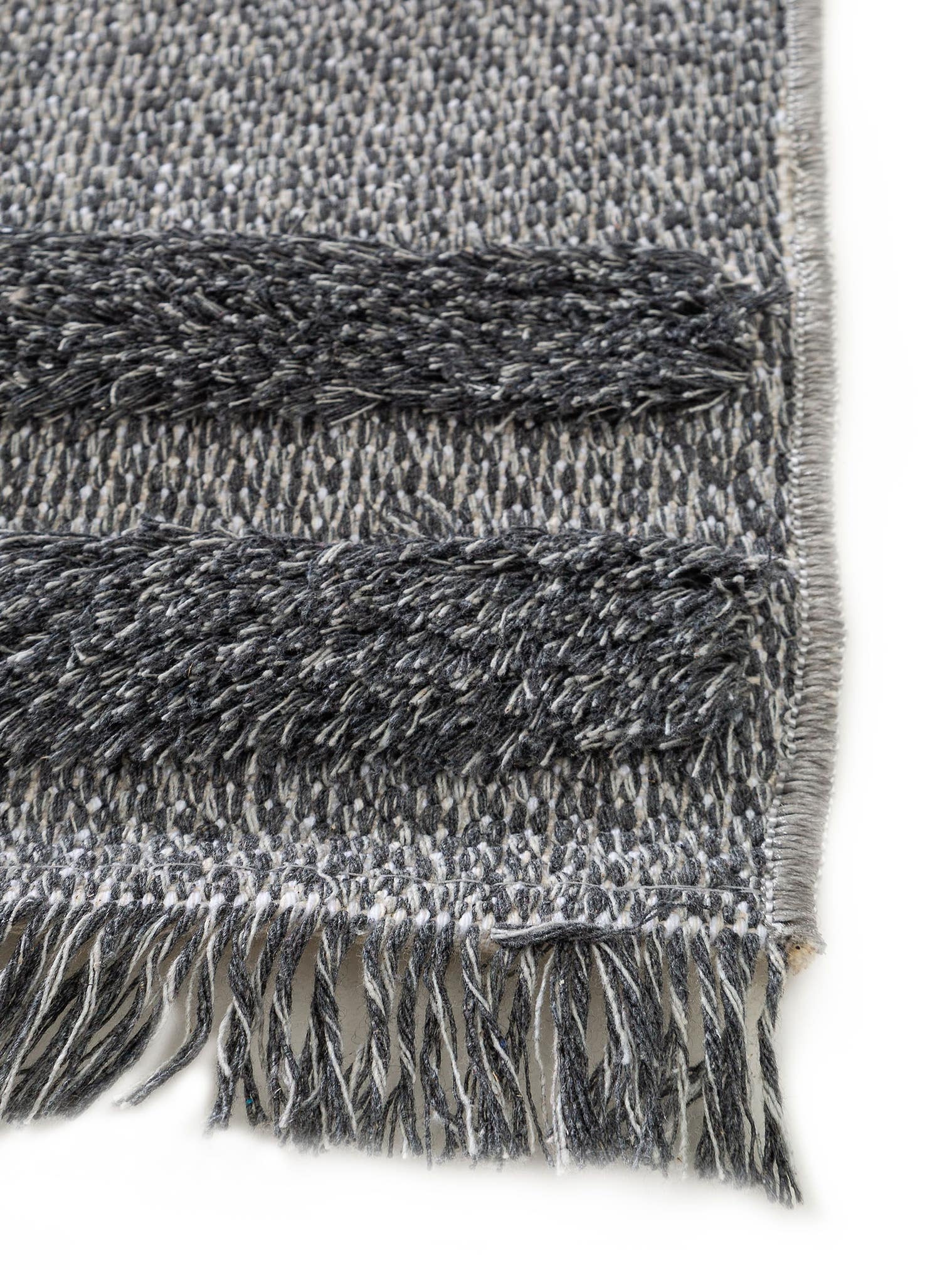 Teppich aus 100% Baumwolle in Grau mit 11 bis 20 mm hohem Flor von benuta Pop
