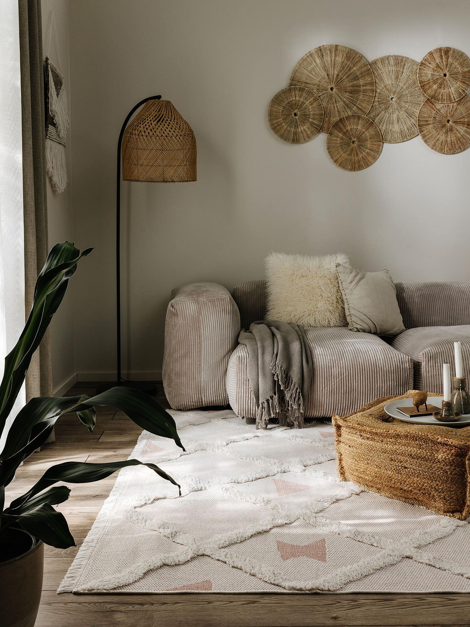 Matta av 100% Bomull i Beige med 11 - 20 mm hög lugg från benuta Pop