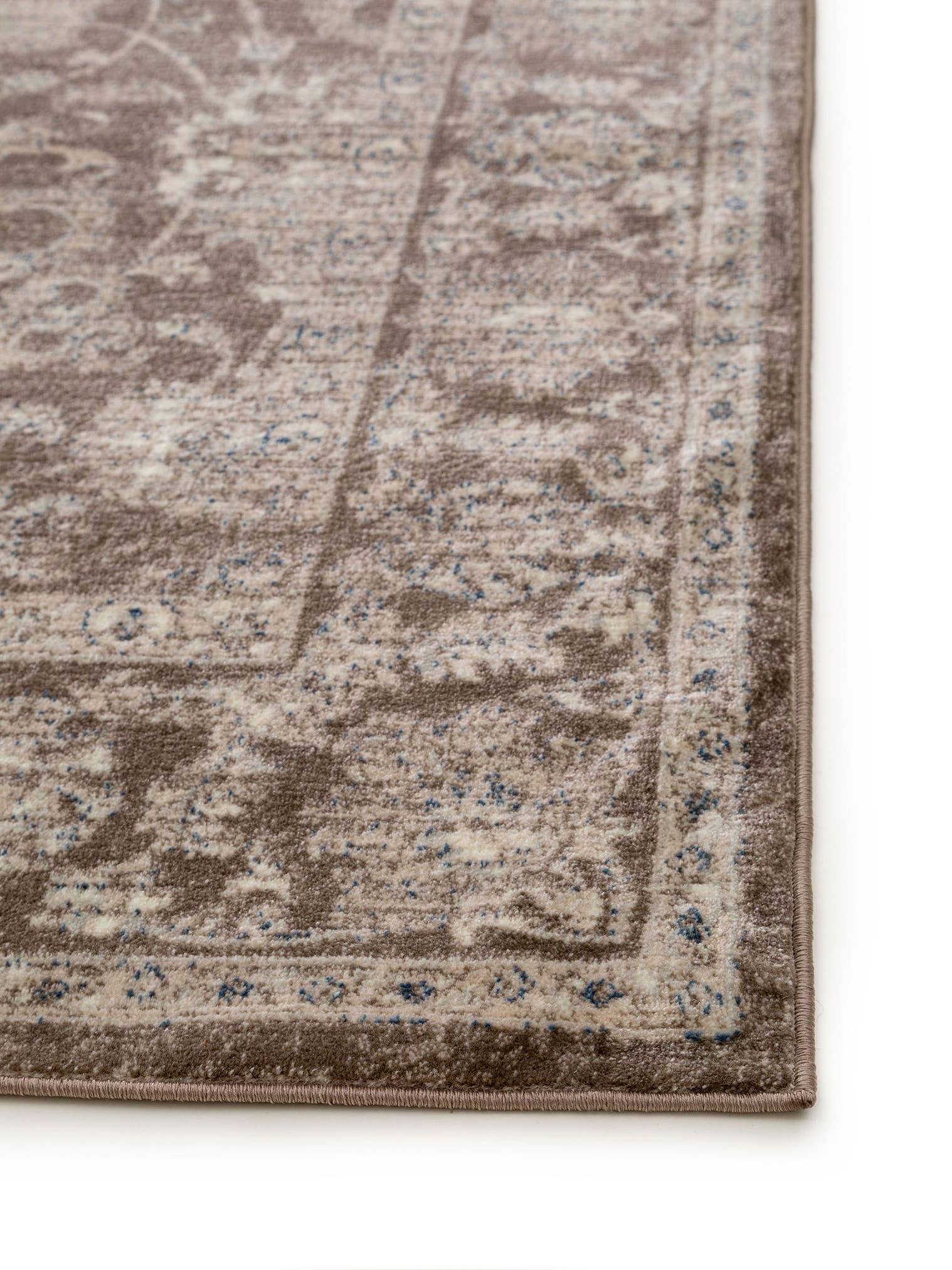 Matta av 100% Polypropylen i Beige med 6 - 10 mm hög lugg från benuta Nest