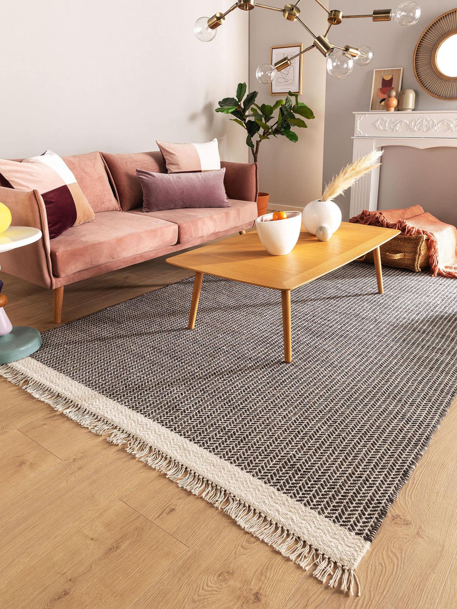 Rug made of 60% Wool, 40% Cotton in Black/White with a 1- 5 mm high pile by benuta Pure