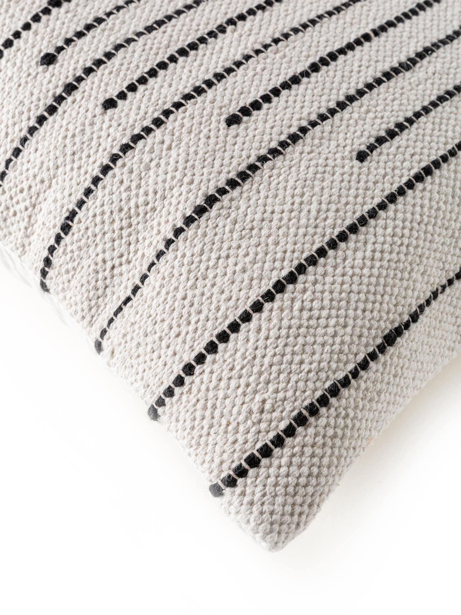 Housse de coussin Bo Ivoire en motif Géométrique en 100% Coton de benuta Pop