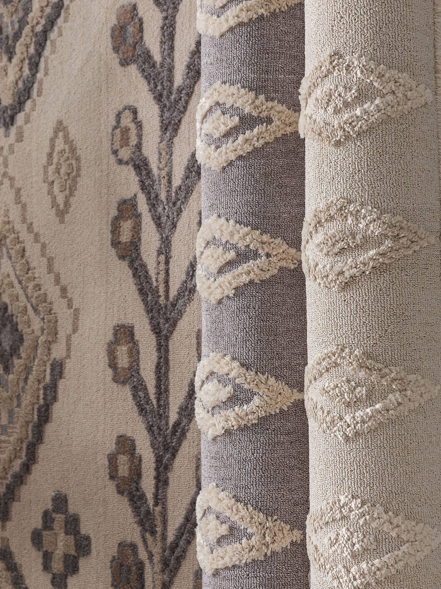 Teppich aus 100% Polyester in Beige mit 11 bis 20 mm hohem Flor von benuta Pop