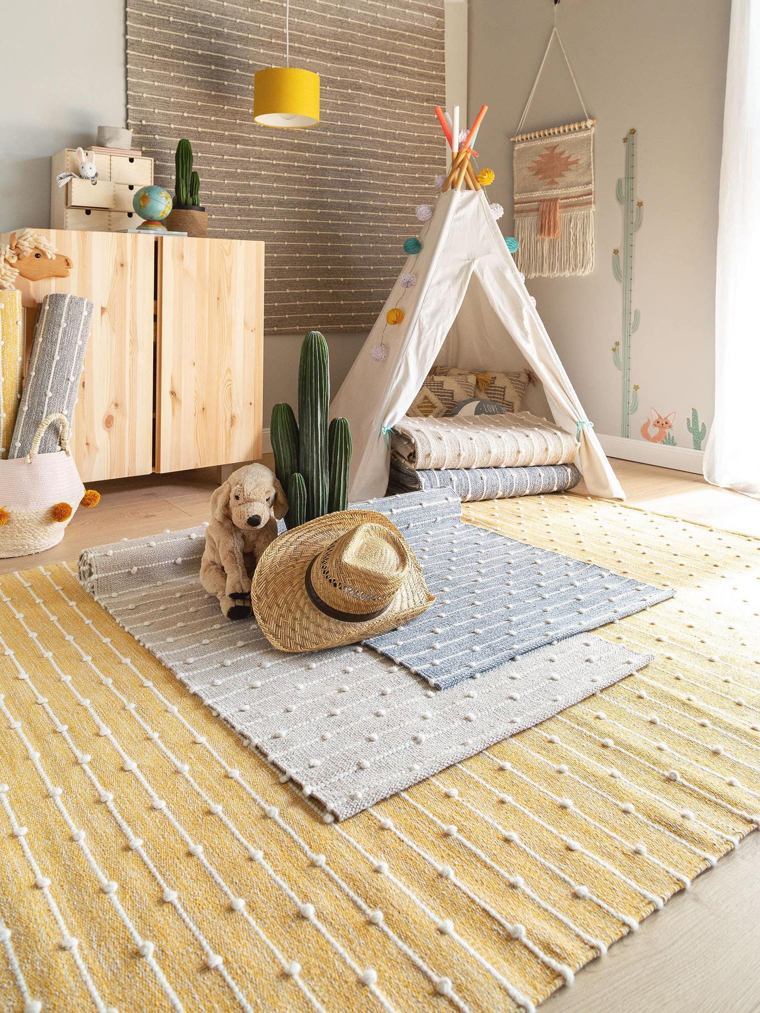 Tappeto di 80% cotton, 20% wool in Giallo con pelo alto 1- 5 mm da Lytte