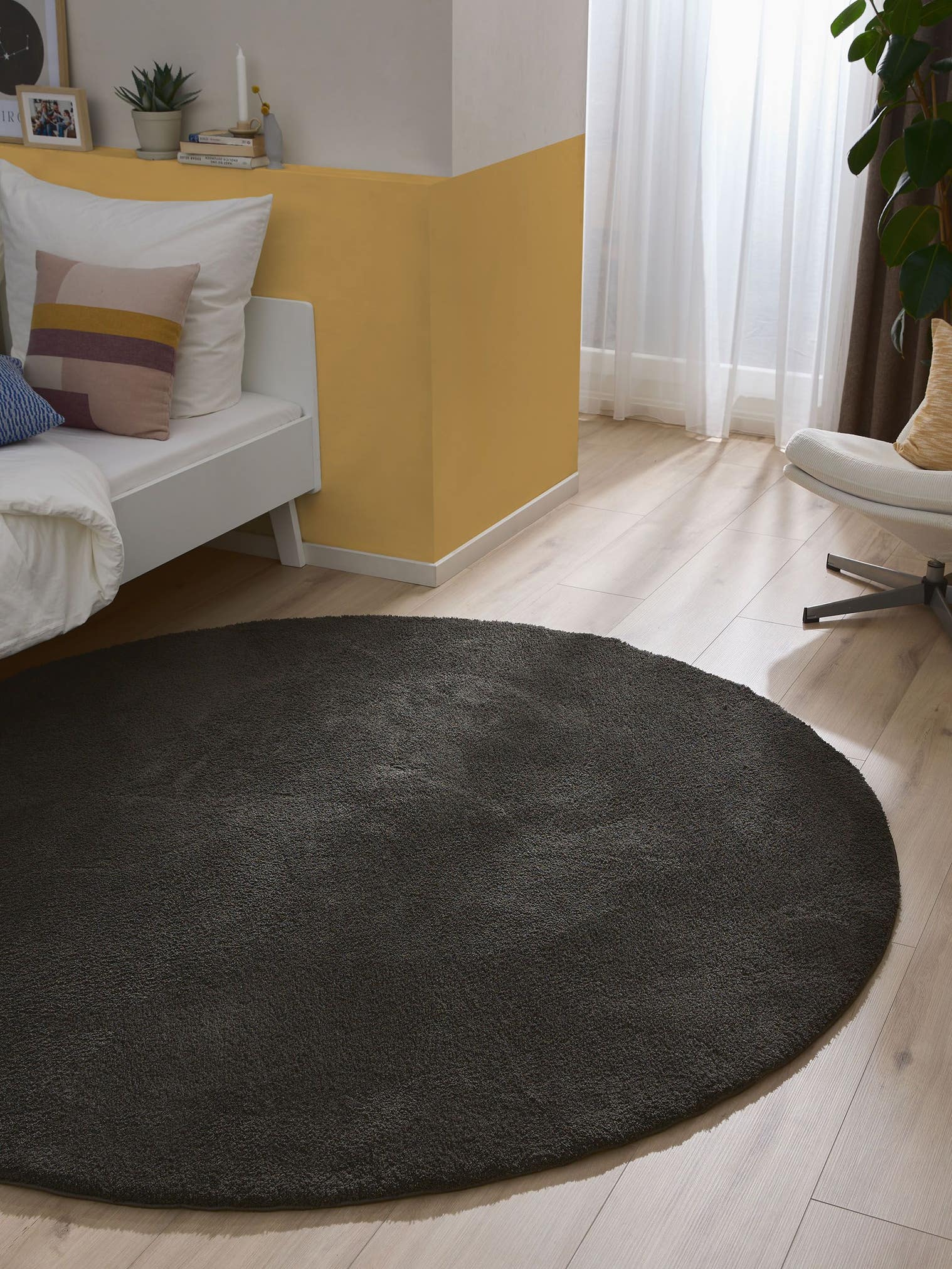 Tappeto di 100% Poliestere in Nero con pelo alto 31 - 40 mm da benuta Nest