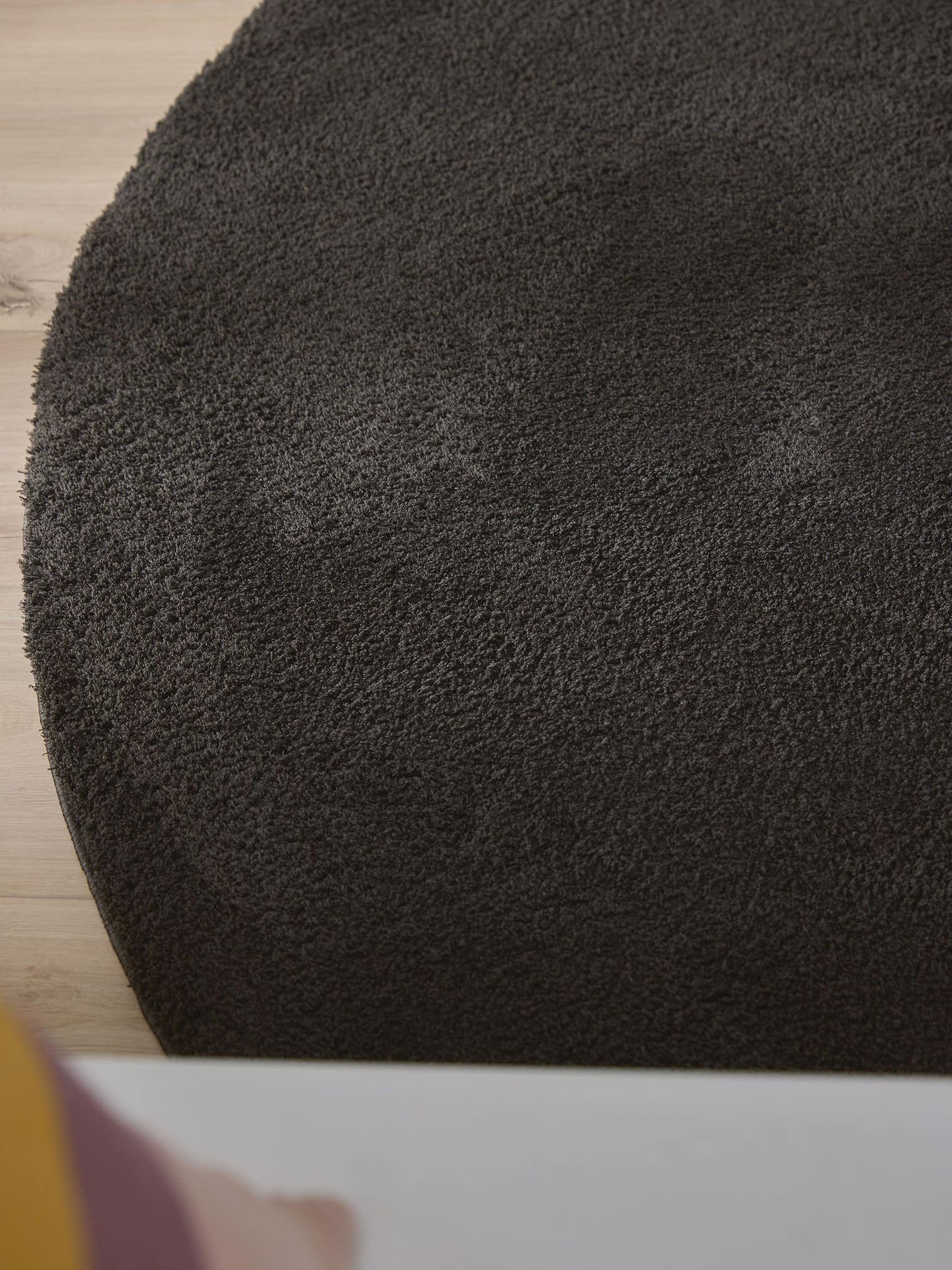 Tappeto di 100% Poliestere in Nero con pelo alto 31 - 40 mm da benuta Nest