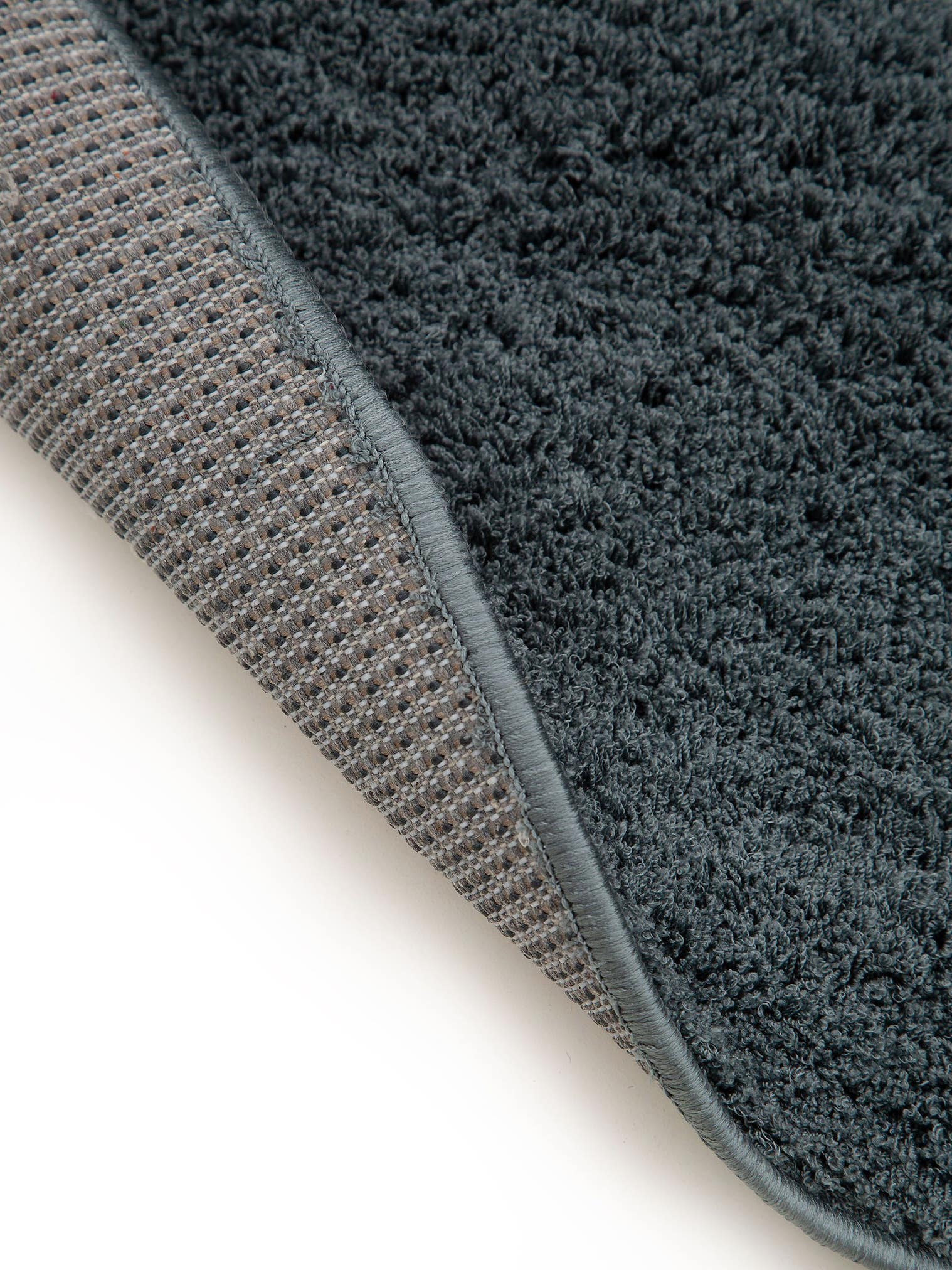 Teppich aus 100% Polyester (Mikrofaser) in Türkis mit 21 bis 30 mm hohem Flor von benuta Nest