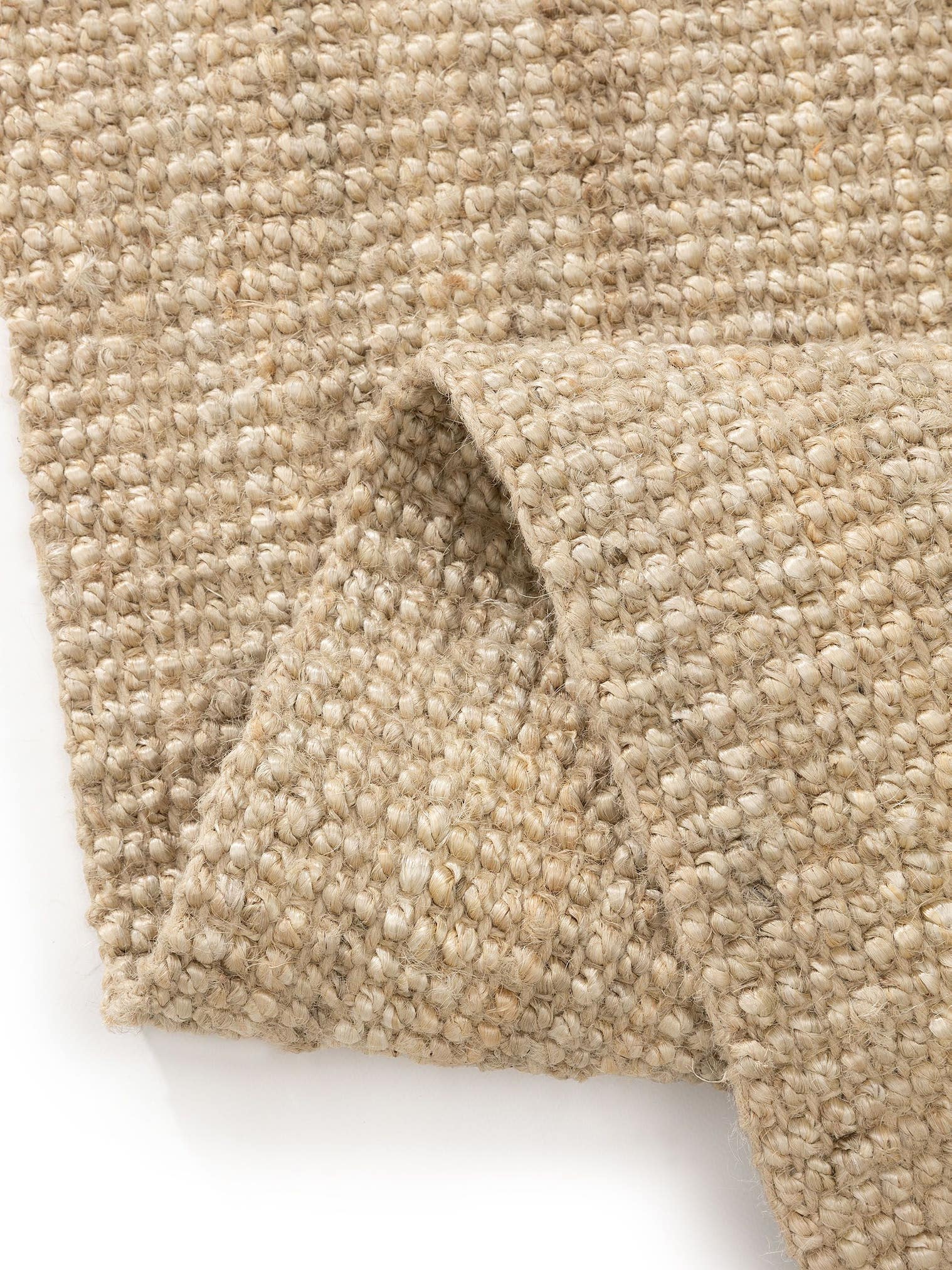 Teppich aus 100% Jute in Beige mit bis 5 mm hohem Flor von benuta Pure