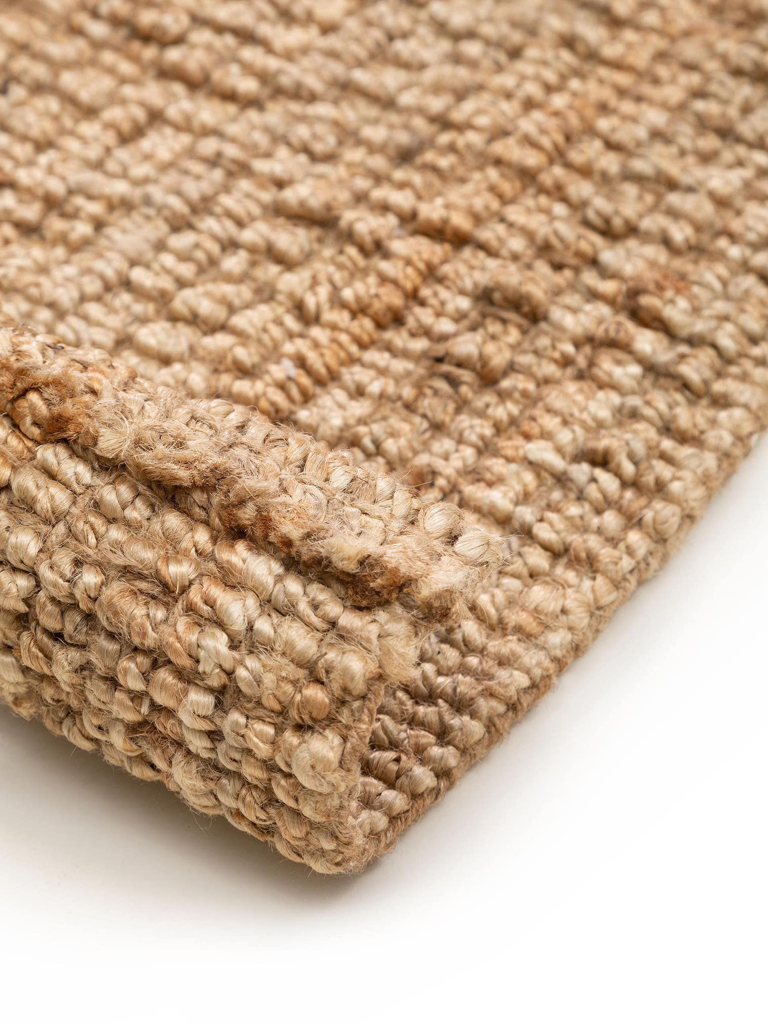 Rug made of 100% Jute in Beige with a 1- 5 mm high pile by benuta Pure