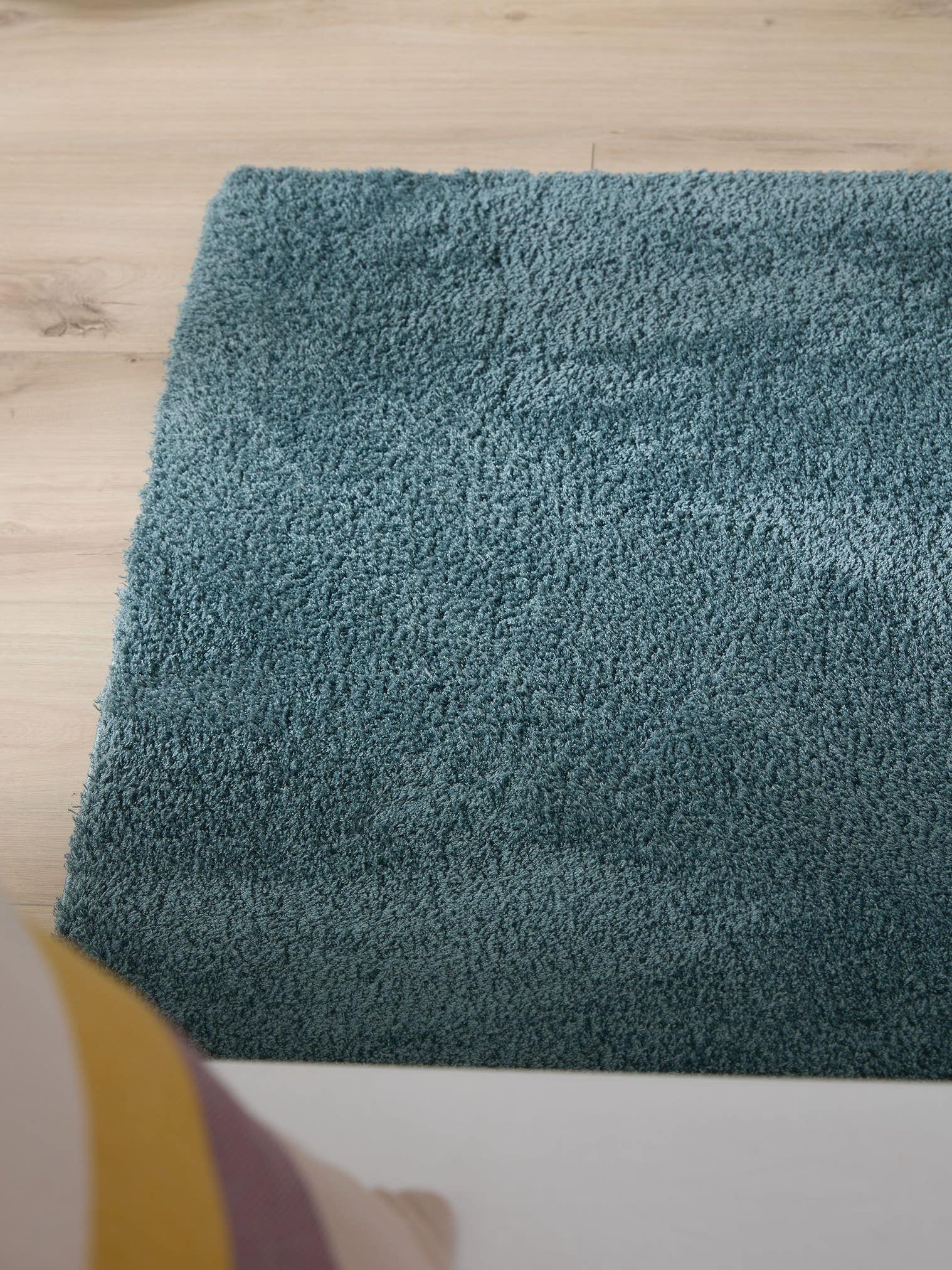 Rug made of 100% Polyester (Microfiber) in Blue with a 21 - 30 mm high pile by benuta Nest