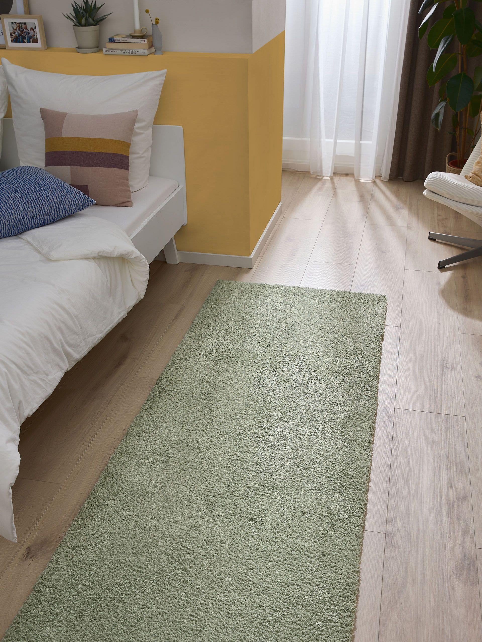 Teppe av 100 % polyester (mikrofiber) i Grønn med 21 til 30 mm høy lugg fra benuta Nest