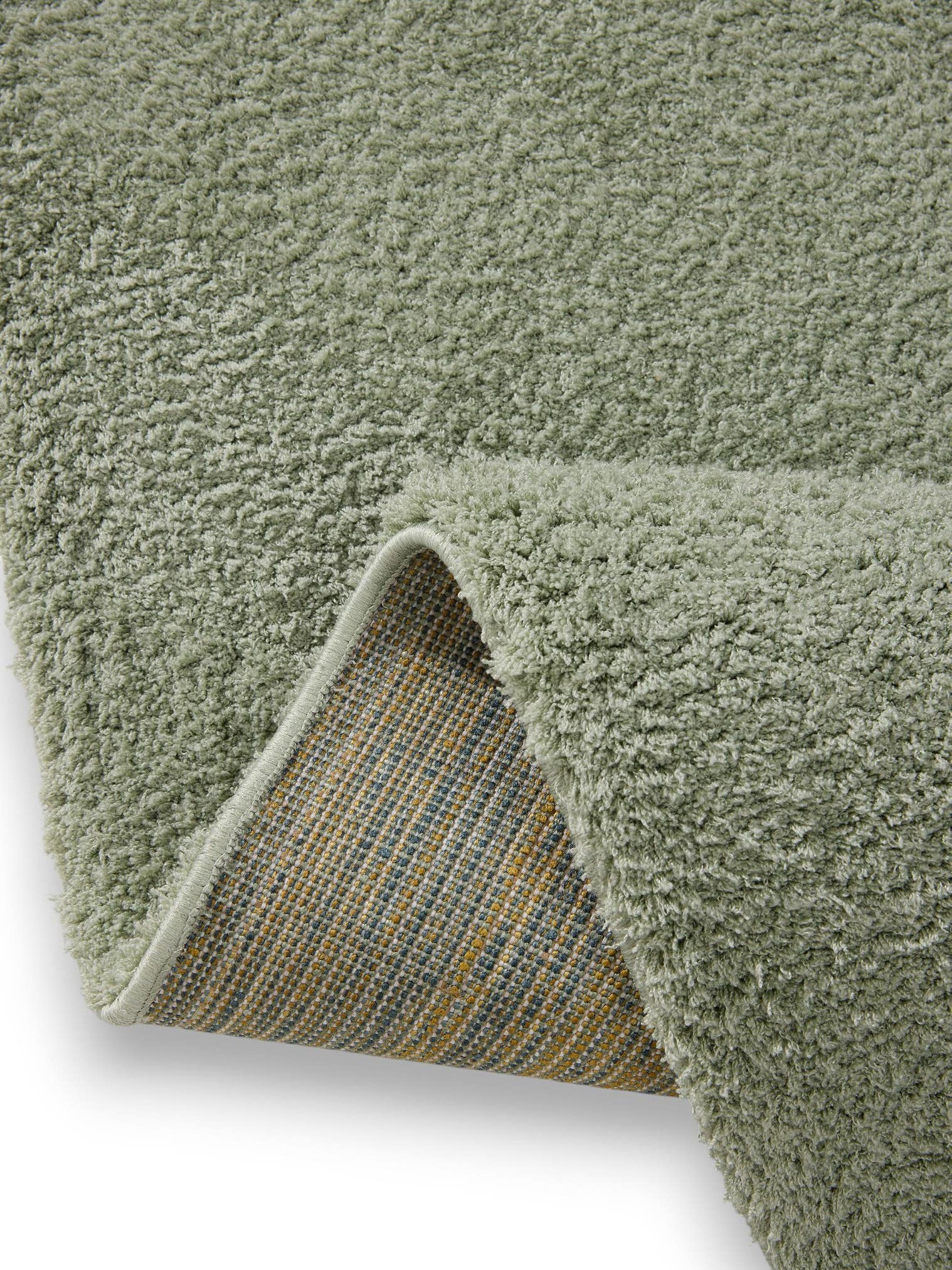 Rug made of 100% Polyester (Microfiber) in Green with a 21 - 30 mm high pile by benuta Nest