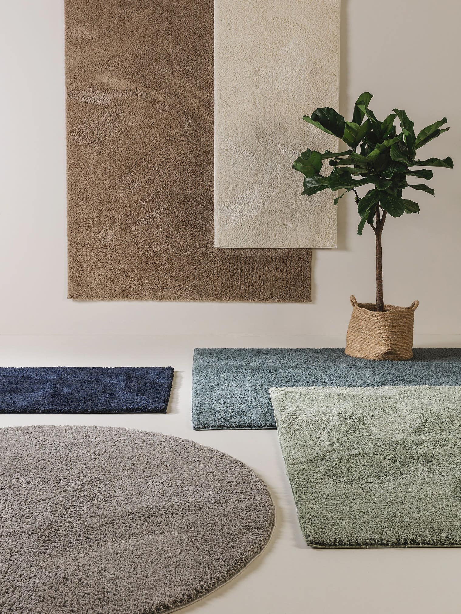 Matta av 100% Polyester (microfiber) i Turkos med 21 - 30 mm hög lugg från benuta Nest