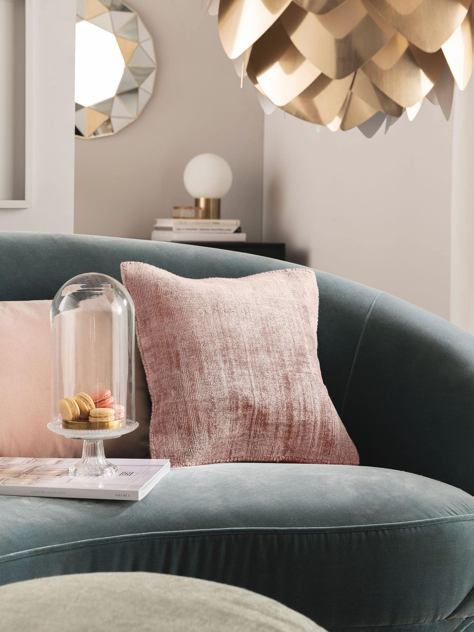 Örngott Nova Rosa med -design i 100% Viskos från benuta Pure