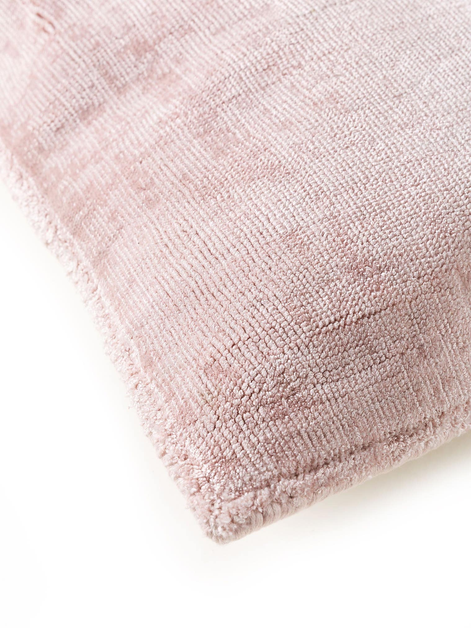Örngott Nova Rosa med -design i 100% Viskos från benuta Pure