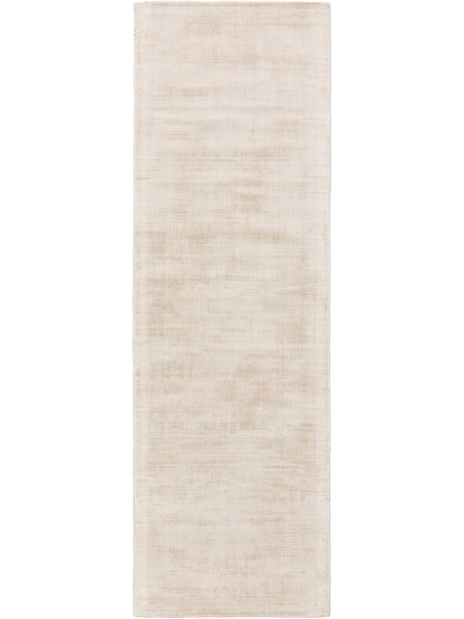 Teppich aus 100% Viskose in Beige mit 6 bis 10 mm hohem Flor von benuta Pure