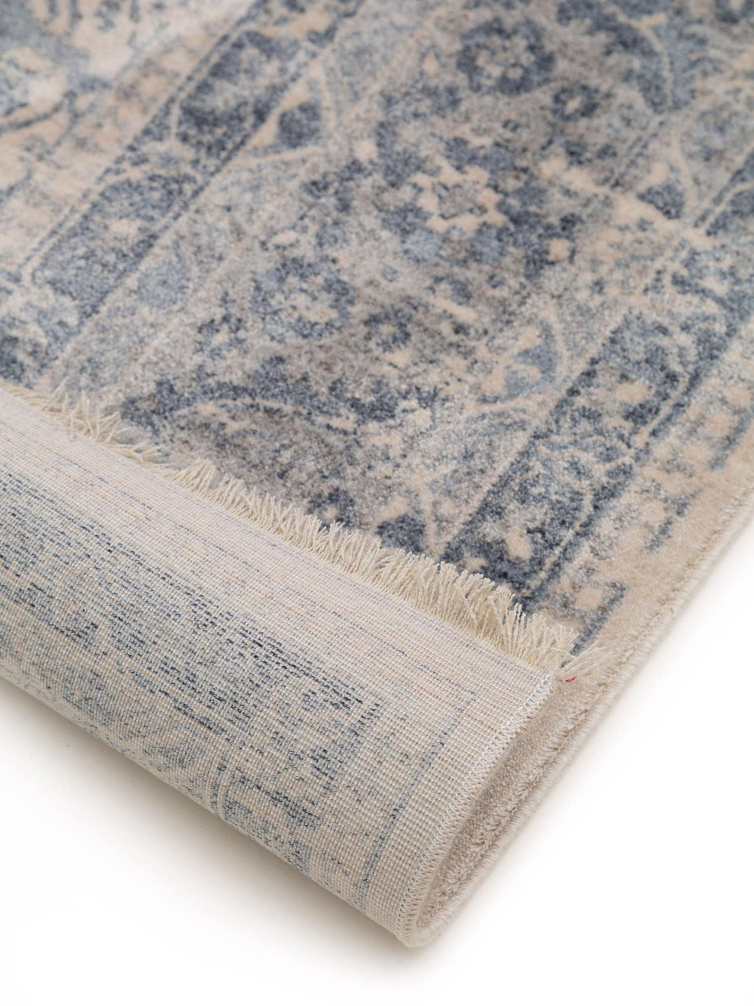 Tapete de 100% viscose em Azul com pelo de até 5 mm de altura da benuta Pop