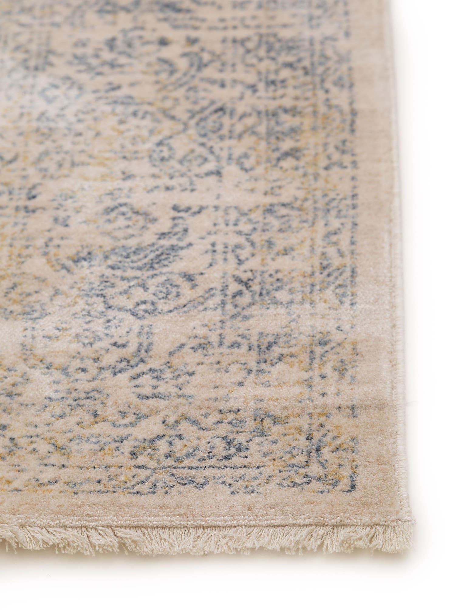 Teppich aus 100% Viskose in Blau mit bis 5 mm hohem Flor von benuta Pop