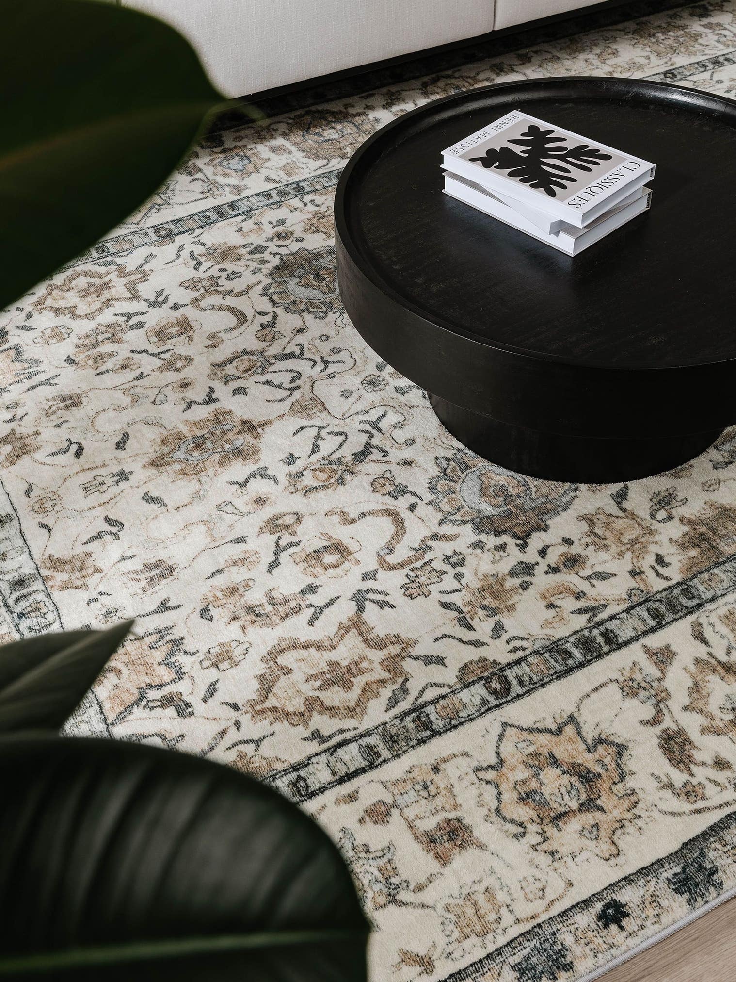 Rug made of 100% Polyester in Beige with a 6 - 10 mm high pile by benuta Pop