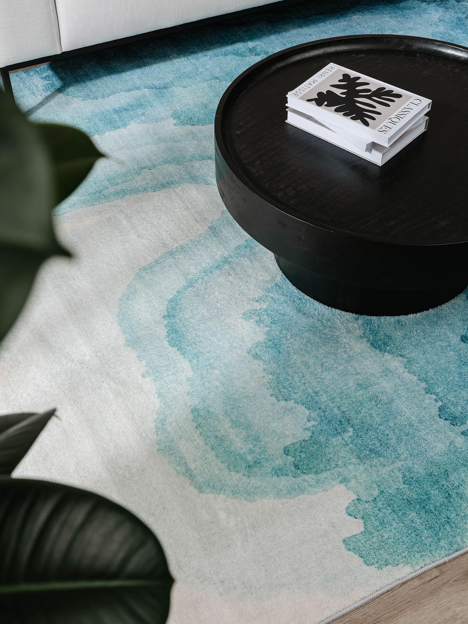 Tapis en 100% Polyester en Bleu avec une pile de 6 - 10 mm de hauteur de benuta Pop