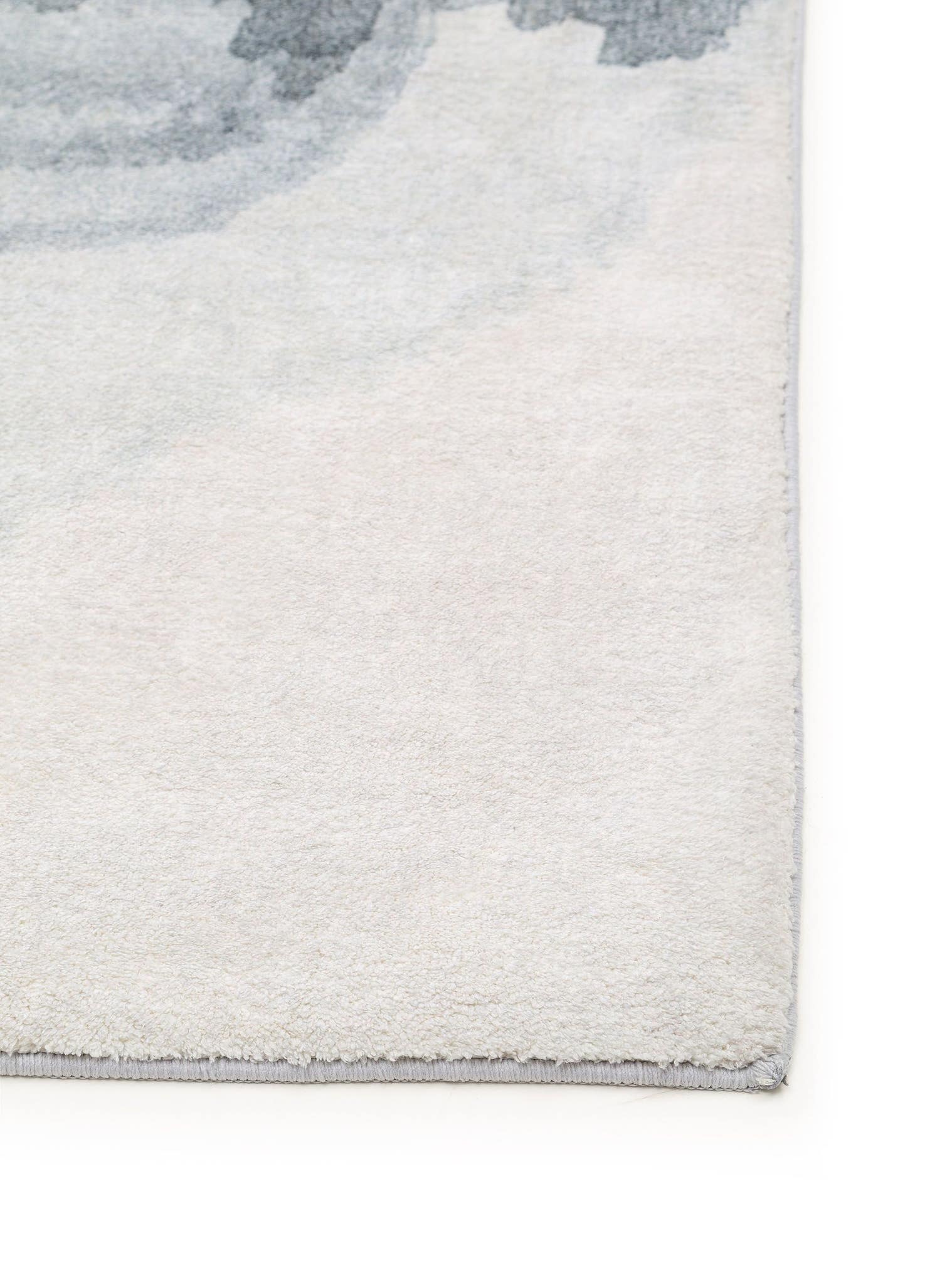 Teppich aus 100% Polyester in Grau mit 6 bis 10 mm hohem Flor von benuta Pop
