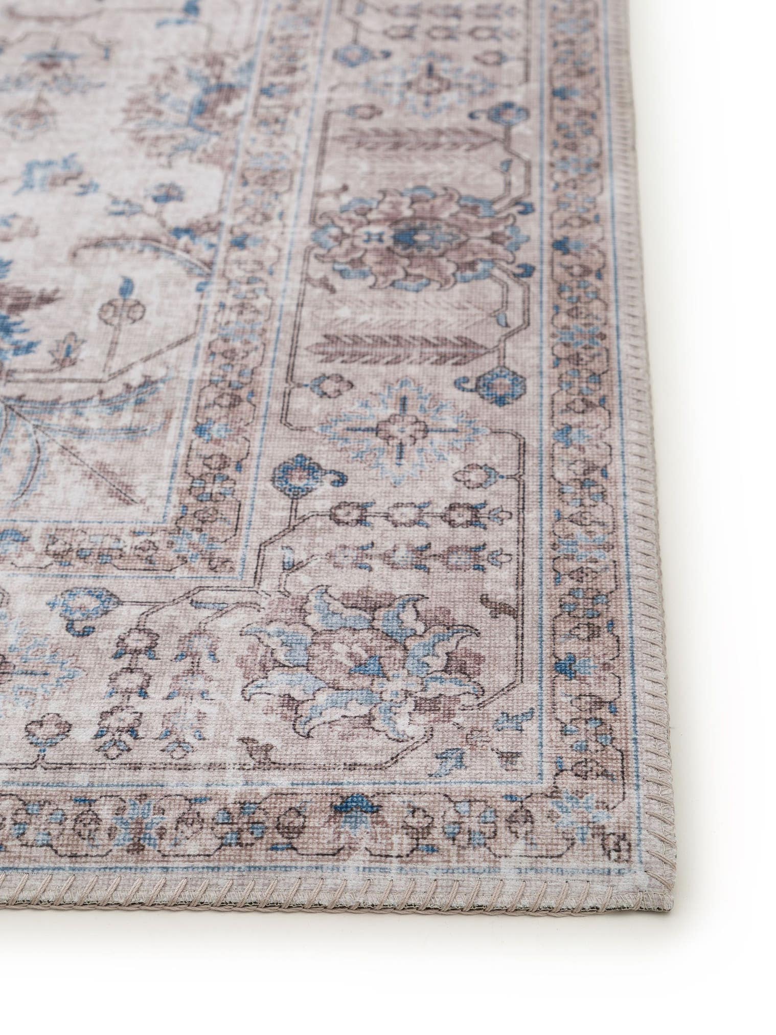 Rug made of 100% Polyester in Beige with a 1- 5 mm high pile by benuta Pop
