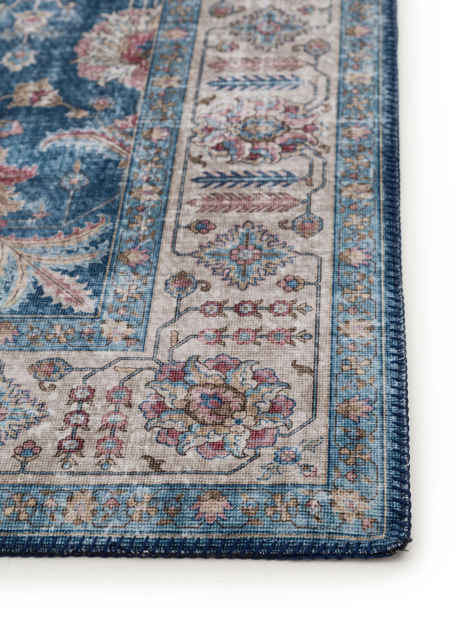 Teppich aus 100% Polyester in Blau mit bis 5 mm hohem Flor von benuta Pop