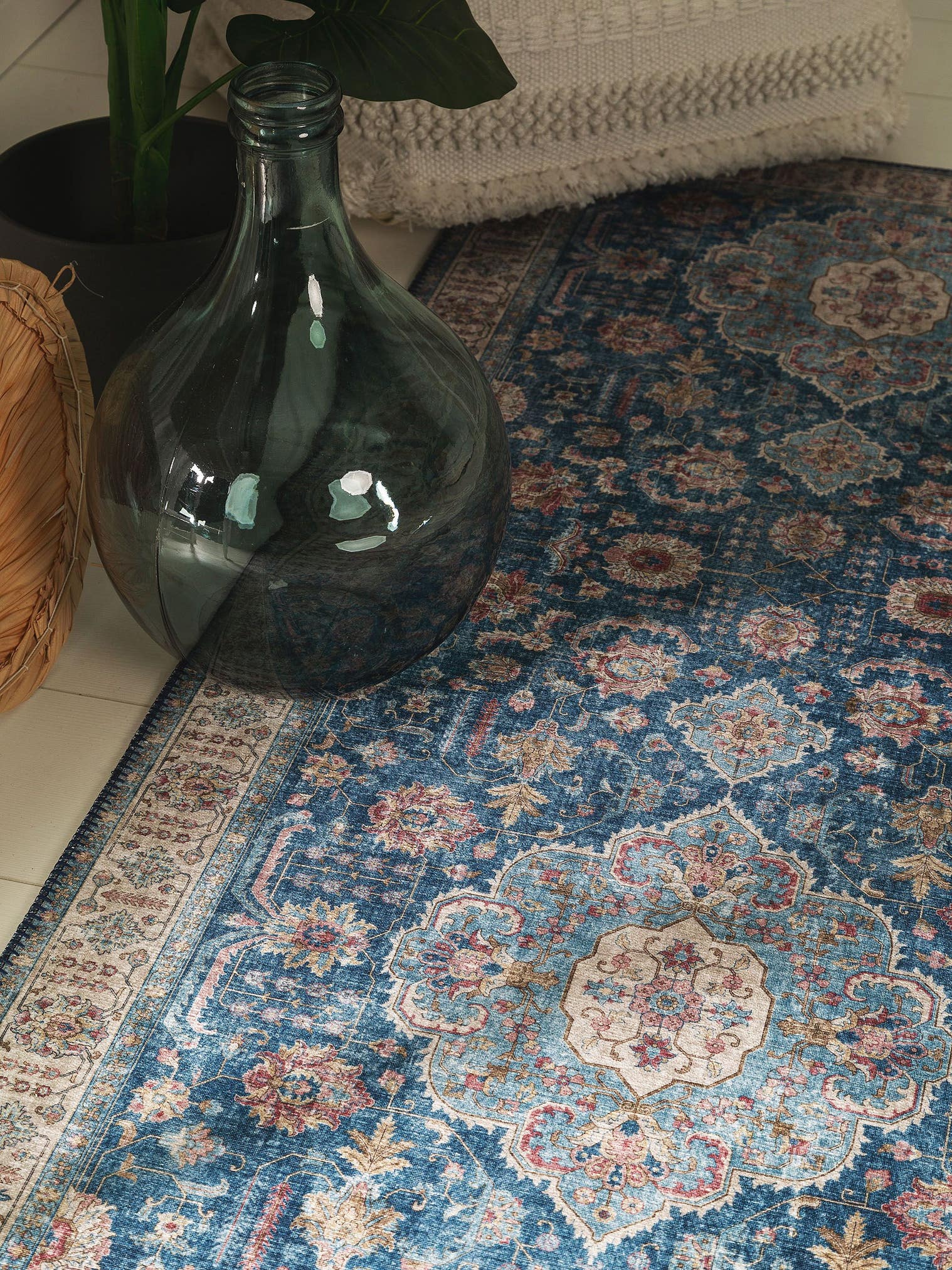 Teppich aus 100% Polyester in Blau mit bis 5 mm hohem Flor von benuta Pop