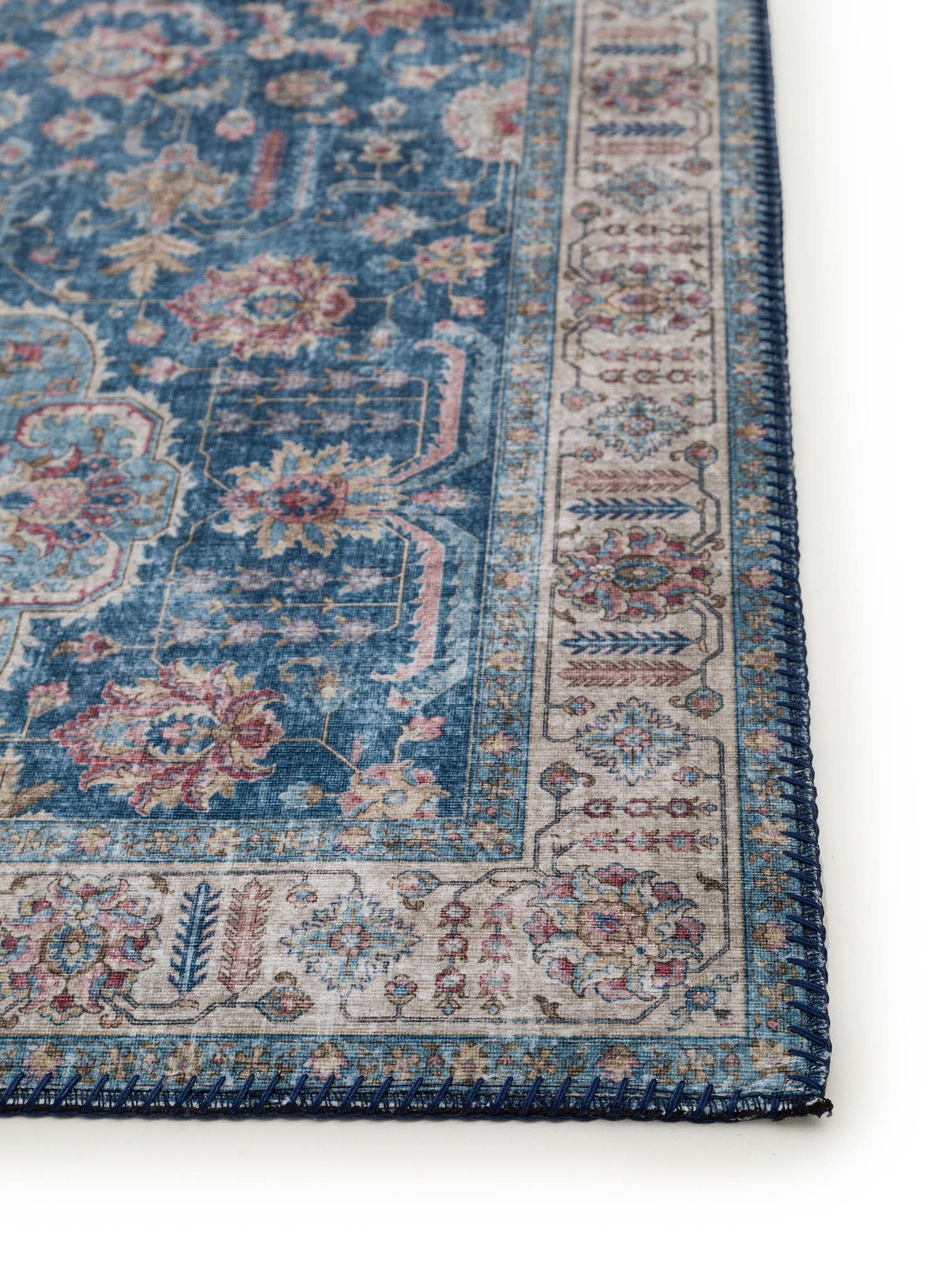Teppich aus 100% Polyester in Blau mit bis 5 mm hohem Flor von benuta Pop