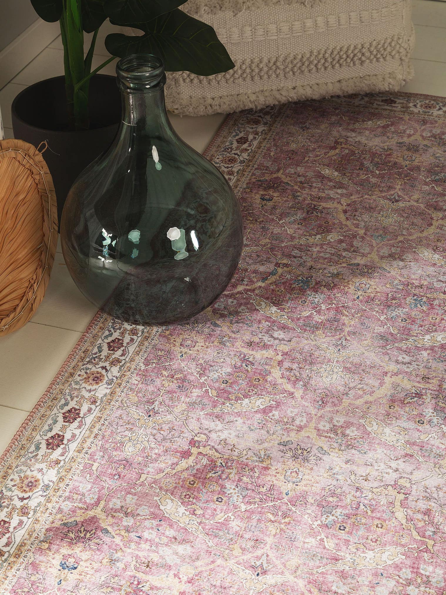 Teppich aus 100% Polyester in Rosa mit bis 5 mm hohem Flor von benuta Pop