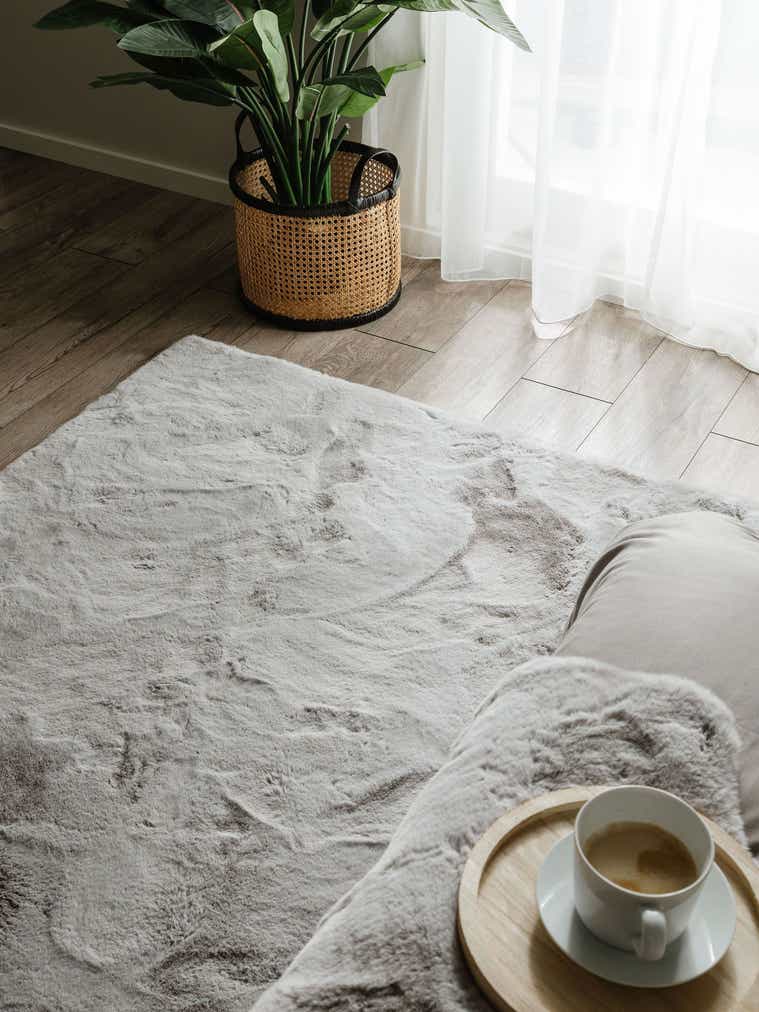 Rug made of 100% Polyester in Grey with a 21 - 30 mm high pile by benuta Nest
