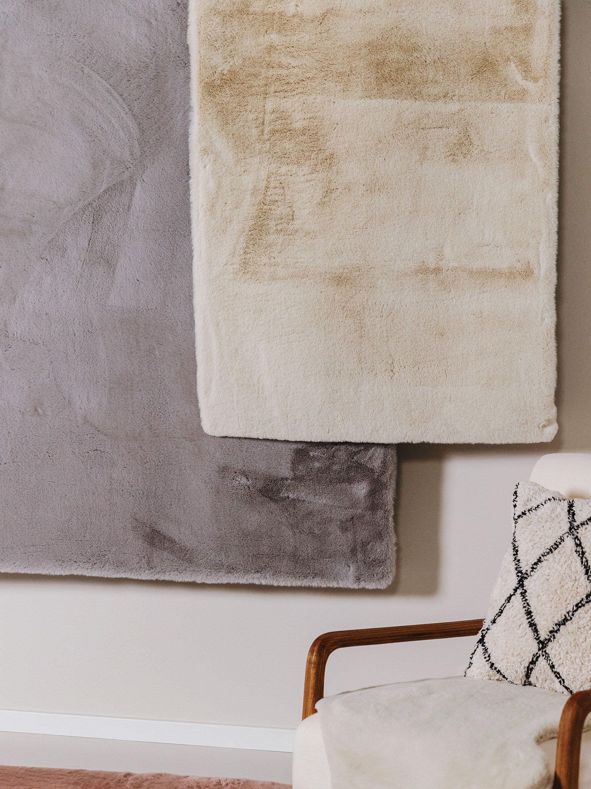 Rug made of 100% Polyester in Grey with a 21 - 30 mm high pile by benuta Nest
