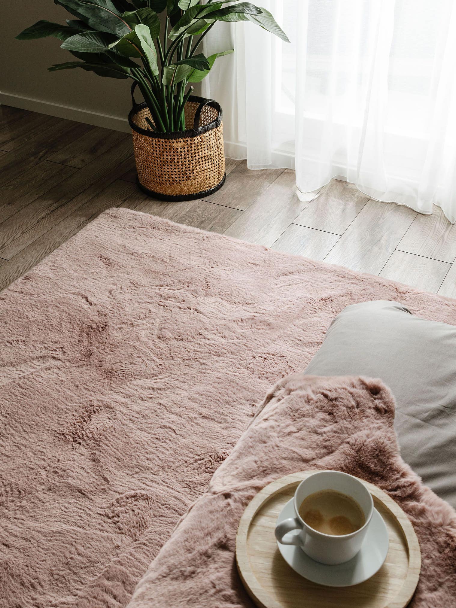 Teppich aus 100% Polyester in Rosa mit 21 bis 30 mm hohem Flor von benuta Nest