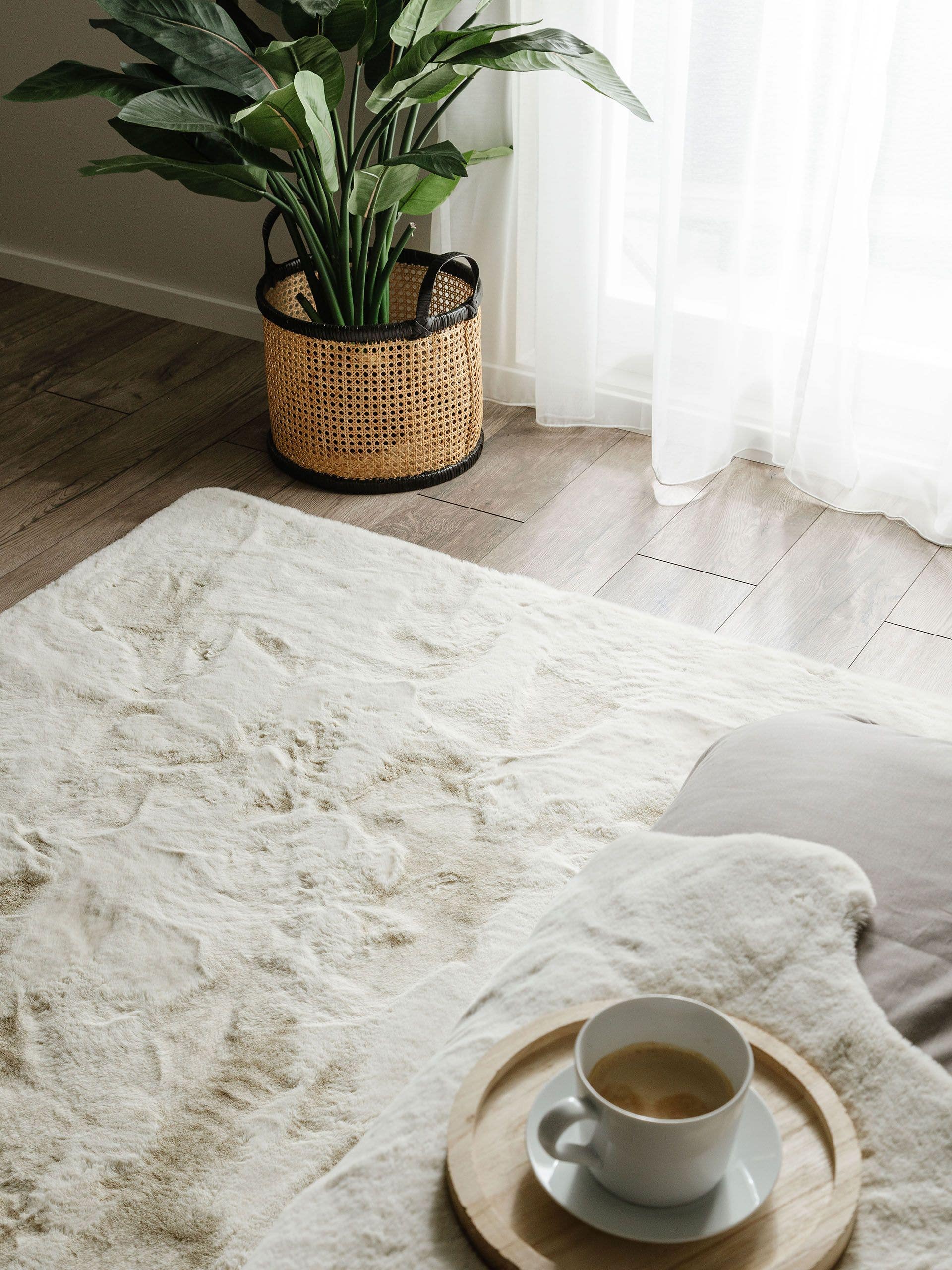 Rug made of 100% Polyester in Beige with a 21 - 30 mm high pile by benuta Nest