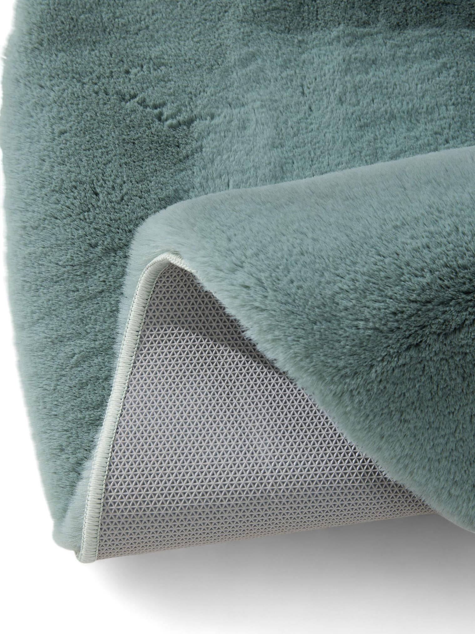 Rug made of 100% Polyester in Turquoise with a 21 - 30 mm high pile by benuta Nest