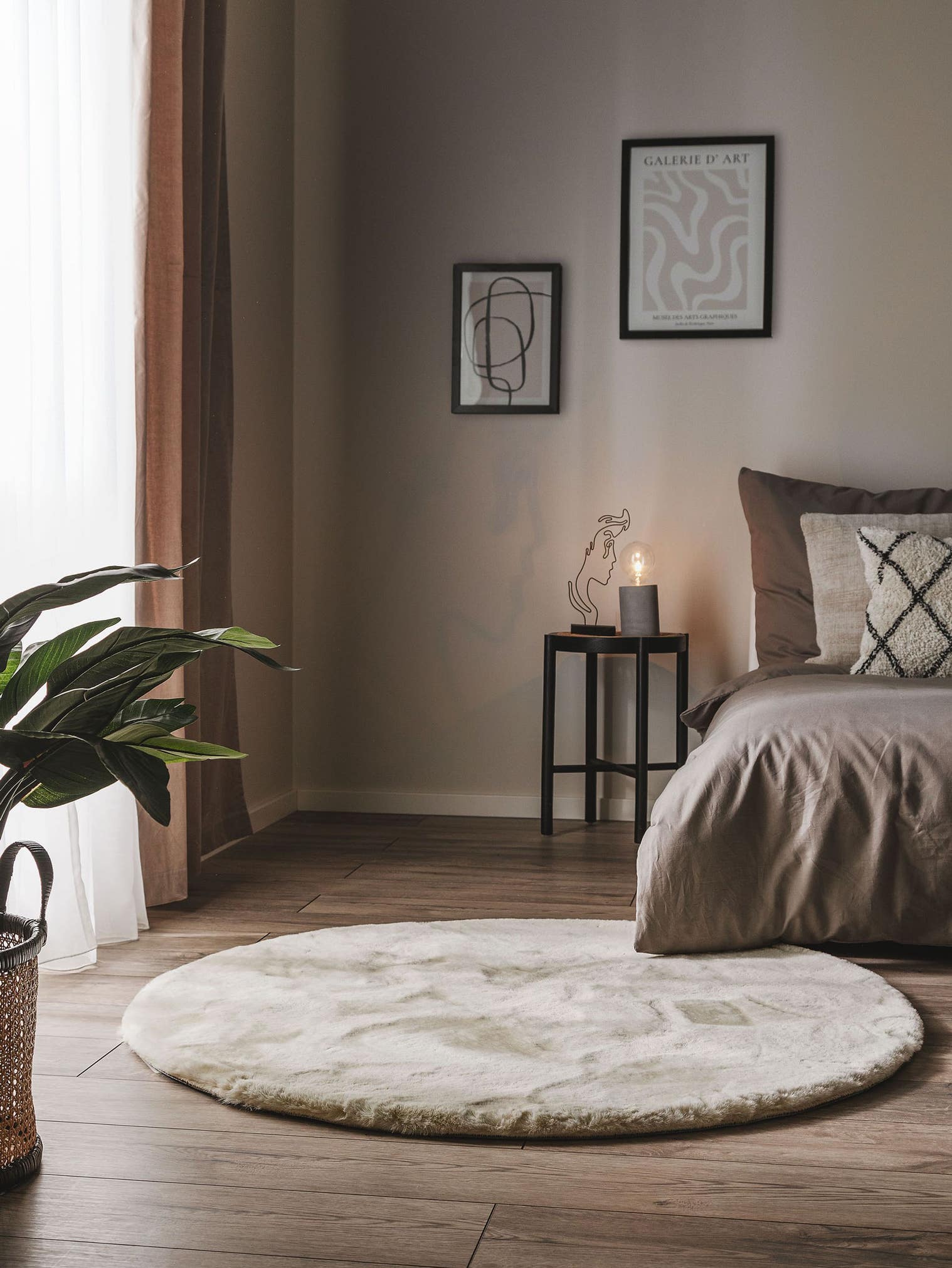 Tappeto di 100% Poliestere in Beige con pelo alto 21 - 30 mm da benuta Nest