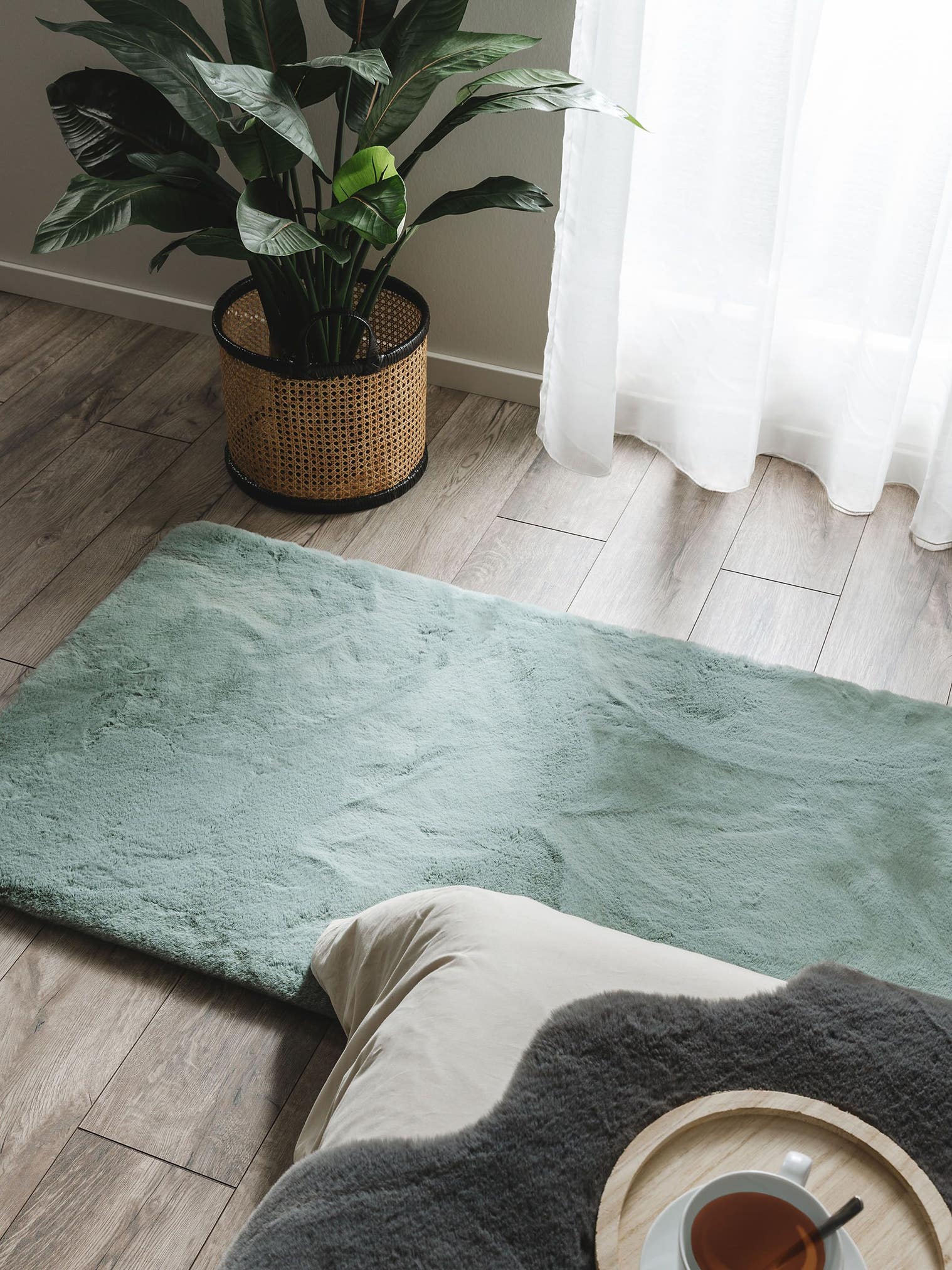 Teppich aus 100% Polyester in Türkis mit 21 bis 30 mm hohem Flor von benuta Nest