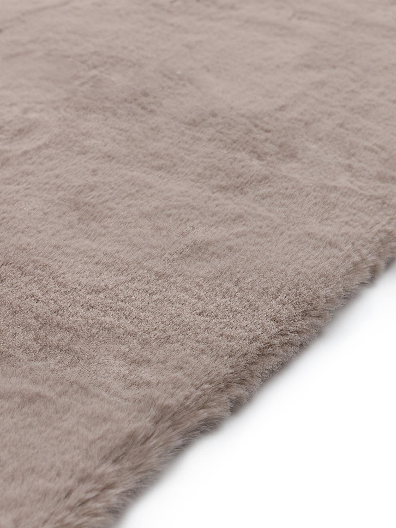 Tapis en 100% Polyester en Taupe avec une pile de 31 - 40 mm de hauteur de benuta Nest