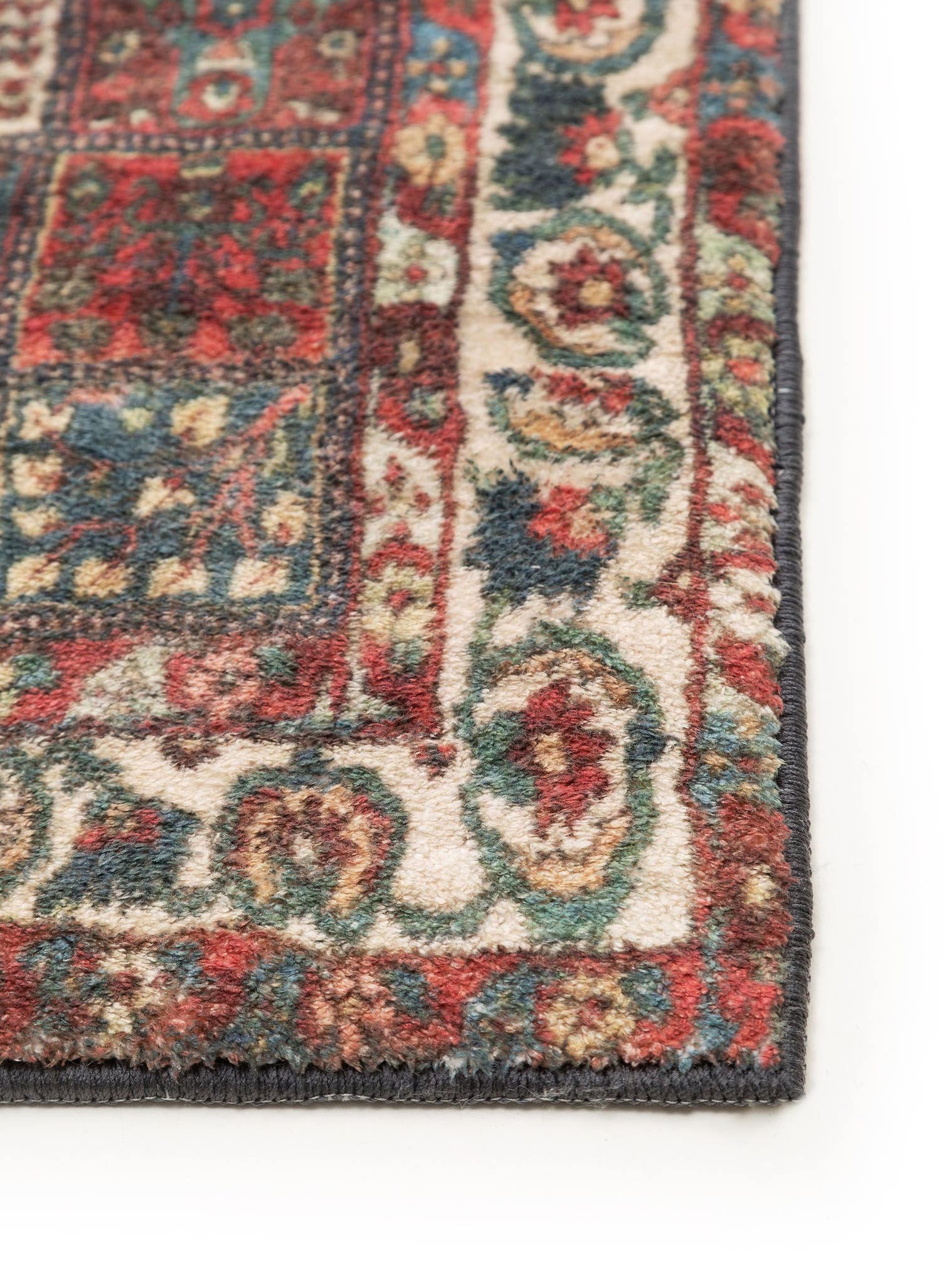 Teppich aus 100% Polyester in Rot mit 6 bis 10 mm hohem Flor von benuta Pop