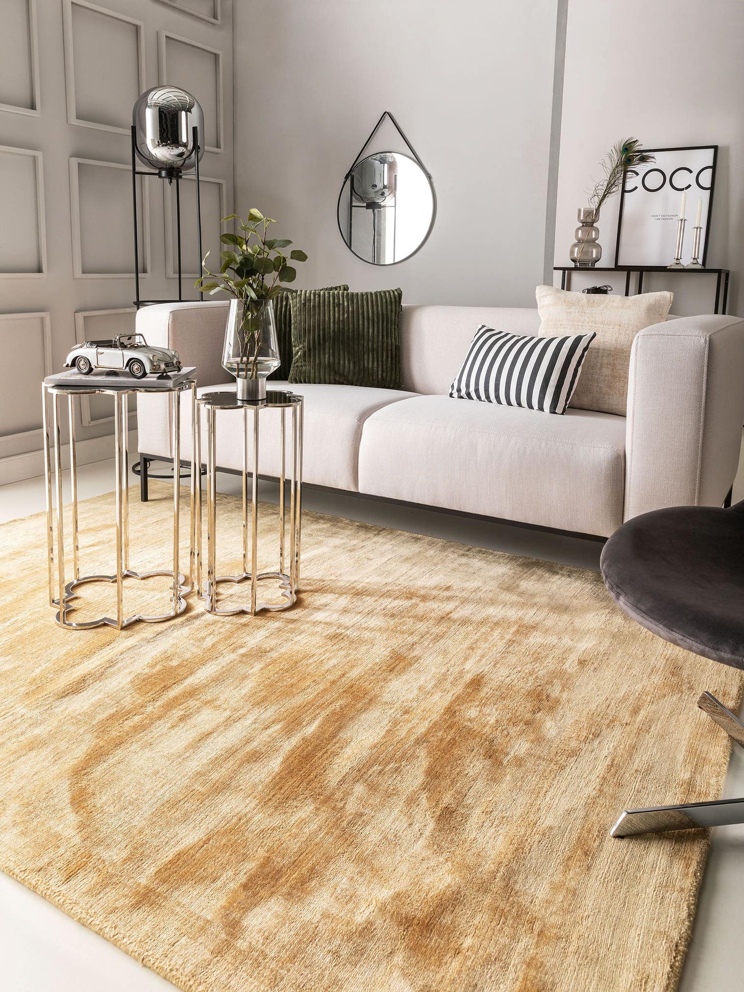 Rug made of 100% Viscose in Yellow with a 6 - 10 mm high pile by benuta Pure