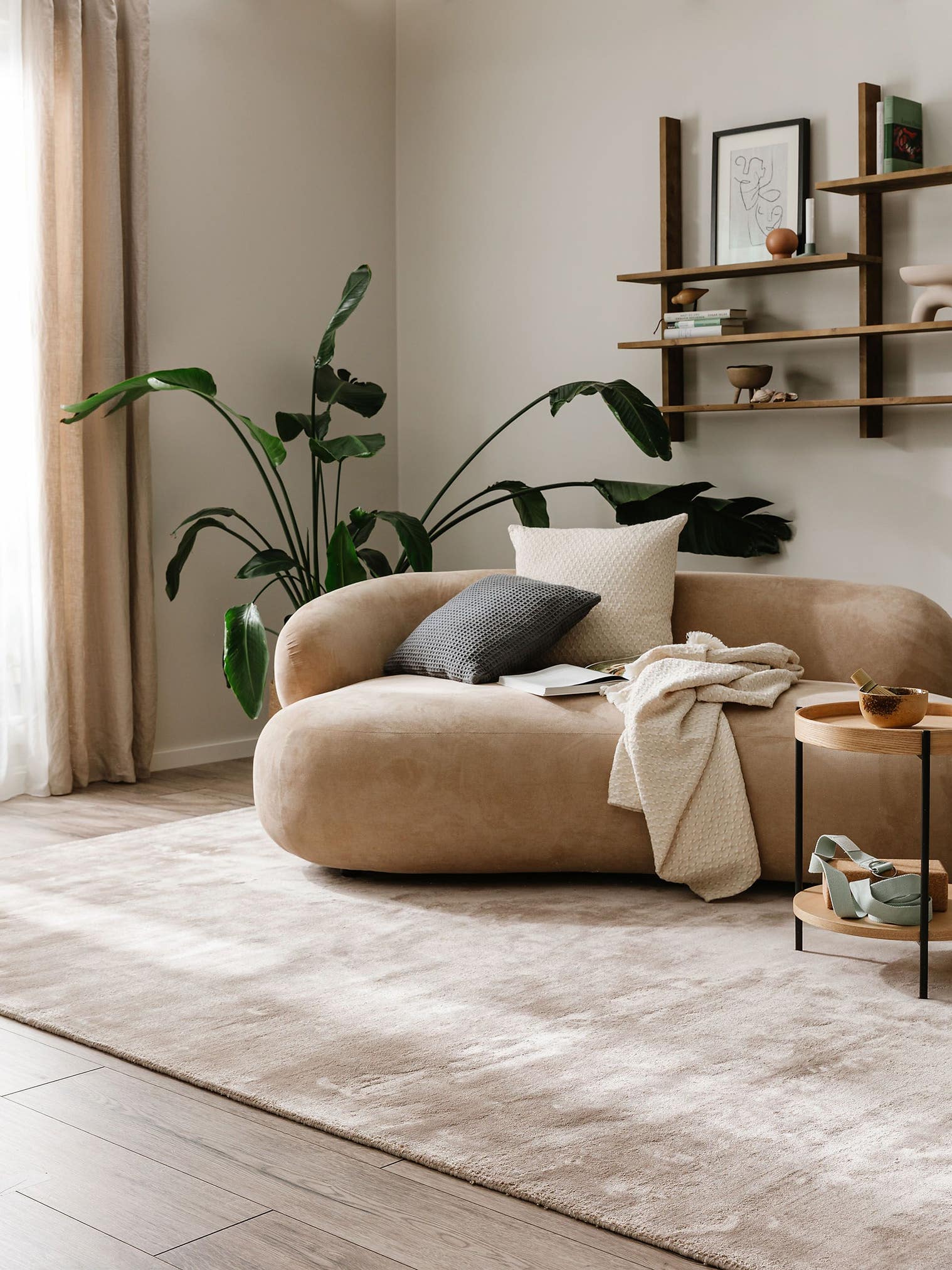 Rug made of 100% Viscose in Taupe with a 6 - 10 mm high pile by benuta Pure