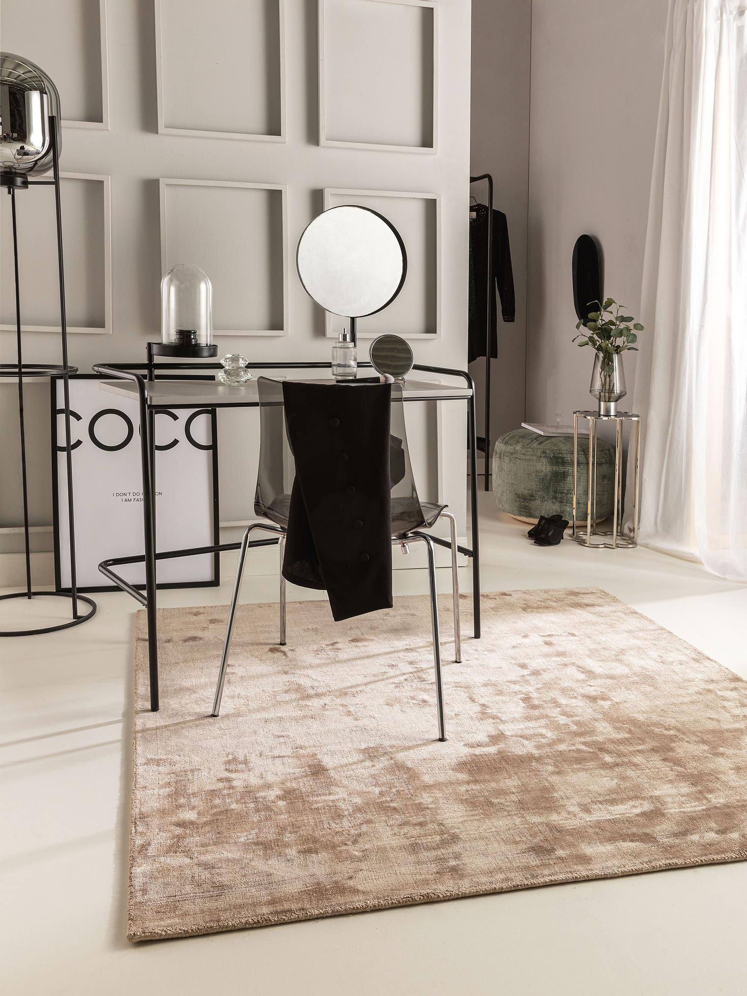 Rug made of 100% Viscose in Taupe with a 6 - 10 mm high pile by benuta Pure
