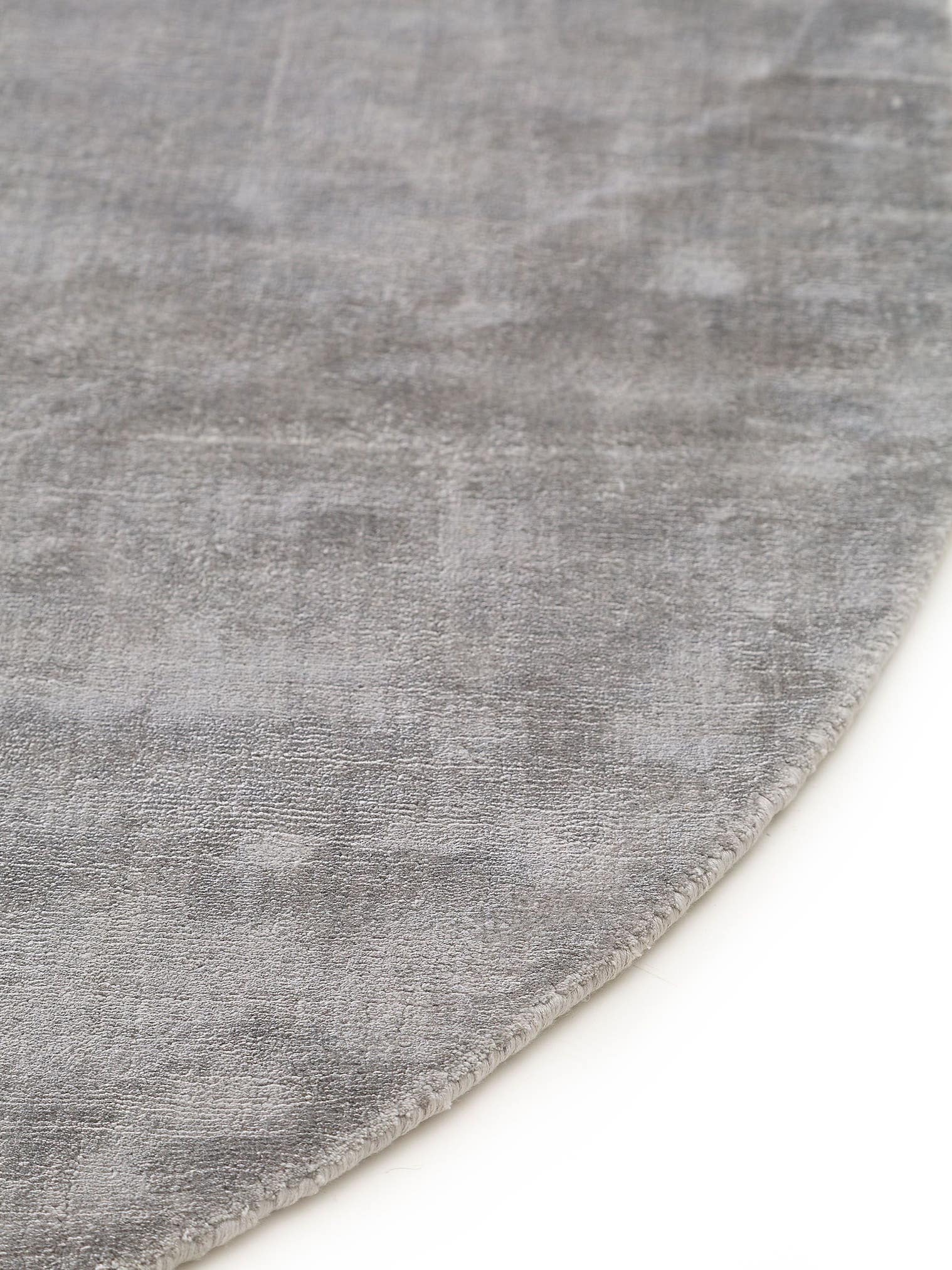 Tapis en 100% Viscose en Gris avec une pile de 6 - 10 mm de hauteur de benuta Pure