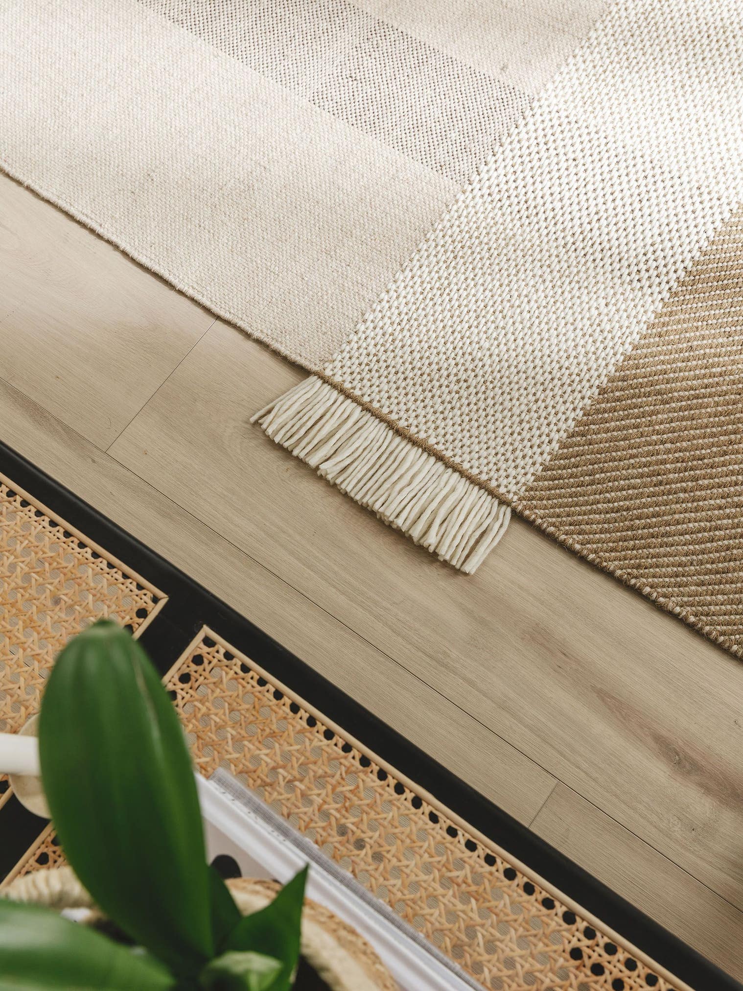 Tappeto di 75% Lana, 20% Cotone, 5% Poliammide in Beige con pelo alto 1- 5 mm da benuta Pure