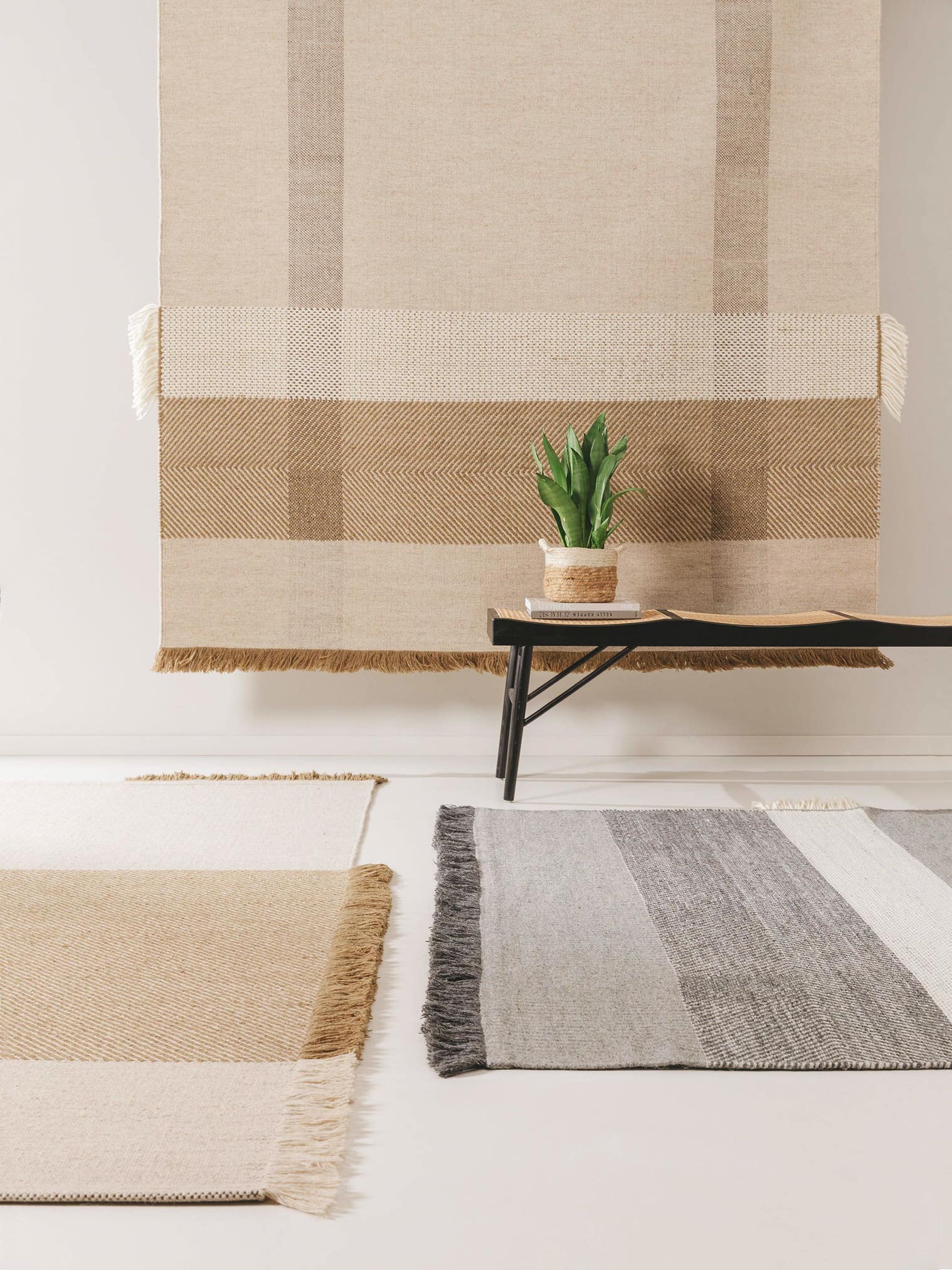 Tappeto di 75% Lana, 20% Cotone, 5% Poliammide in Beige con pelo alto 1- 5 mm da benuta Pure