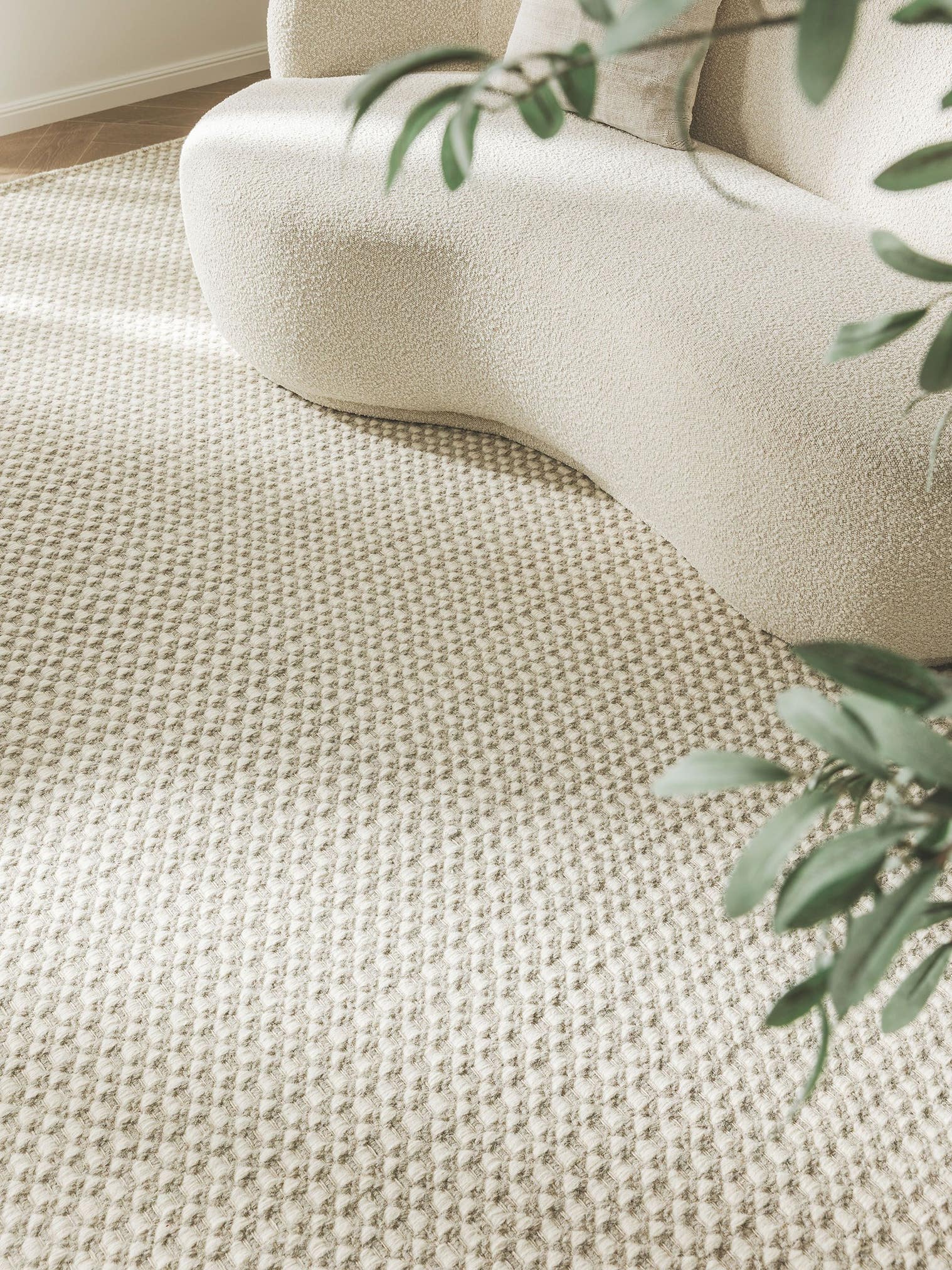 Dywan z 80% Wełna, 20% Bawełna w kolorze beżowy z włosiem 21 - 30 mm wysokim od benuta Finest