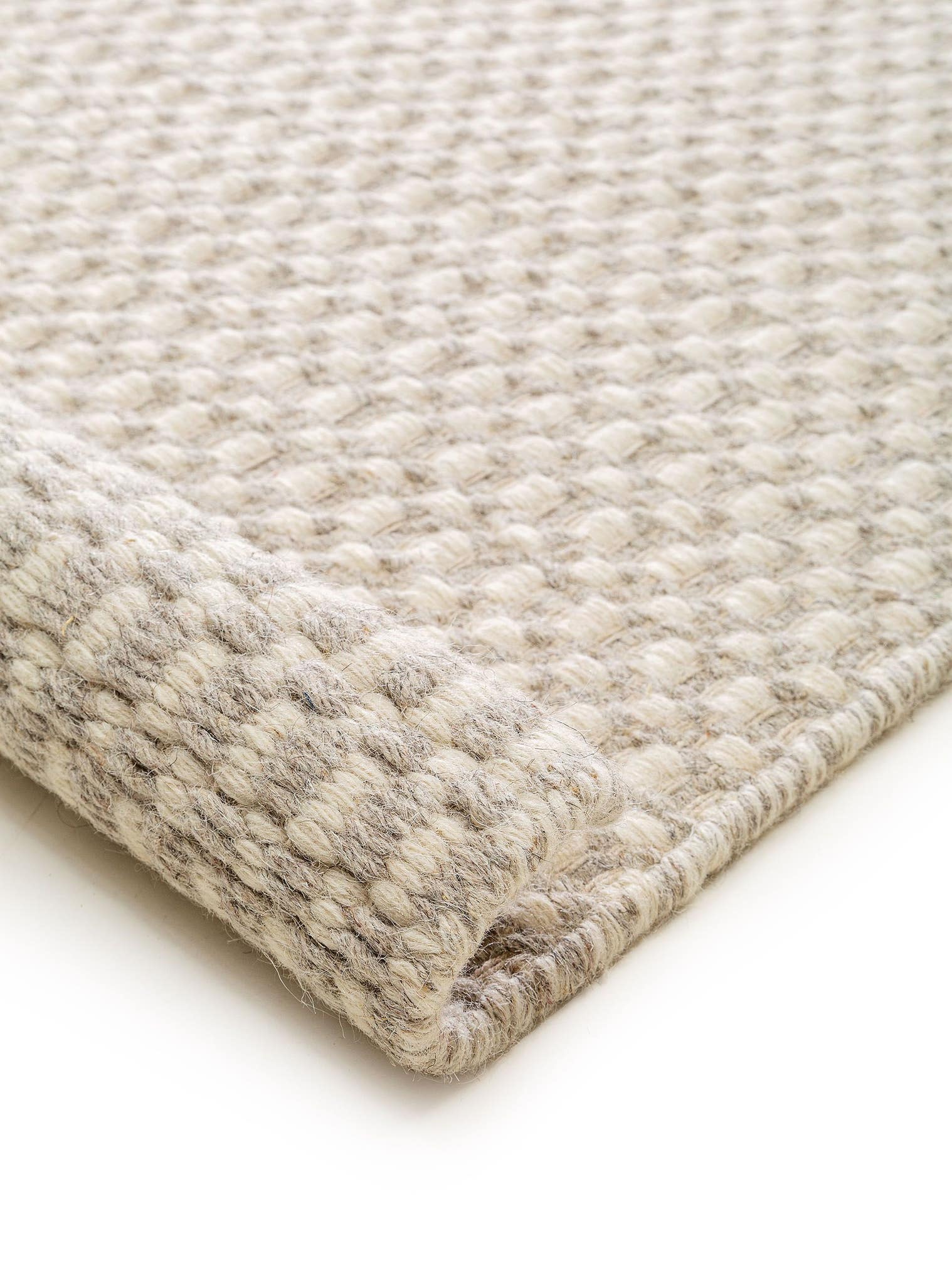Dywan z 80% Wełna, 20% Bawełna w kolorze beżowy z włosiem 21 - 30 mm wysokim od benuta Finest