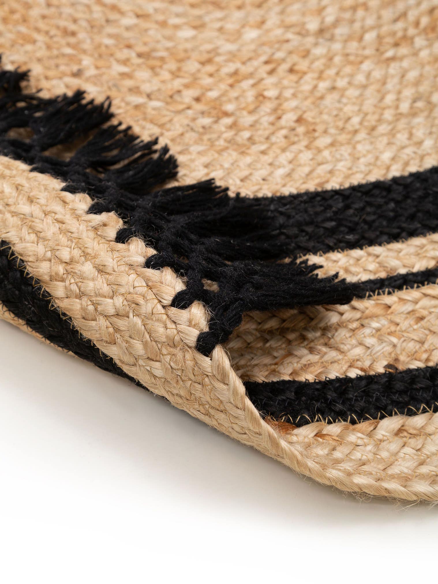Rug made of 100% Jute in Brown with a 11 - 20 mm high pile by benuta Pure