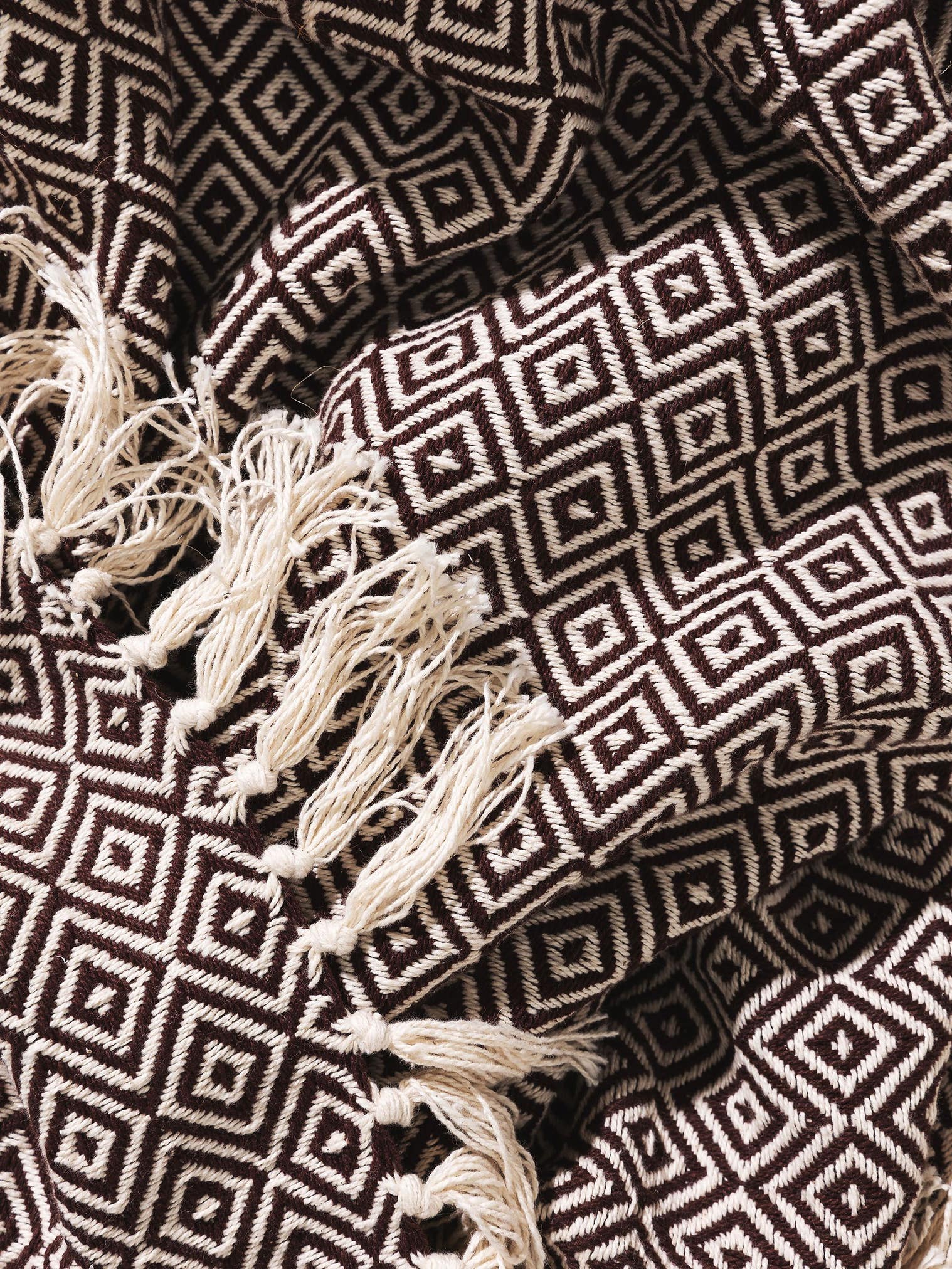 Pläd i bomull Jasmin Brun med Traditionell-design i 100% Bomull från benuta Nest