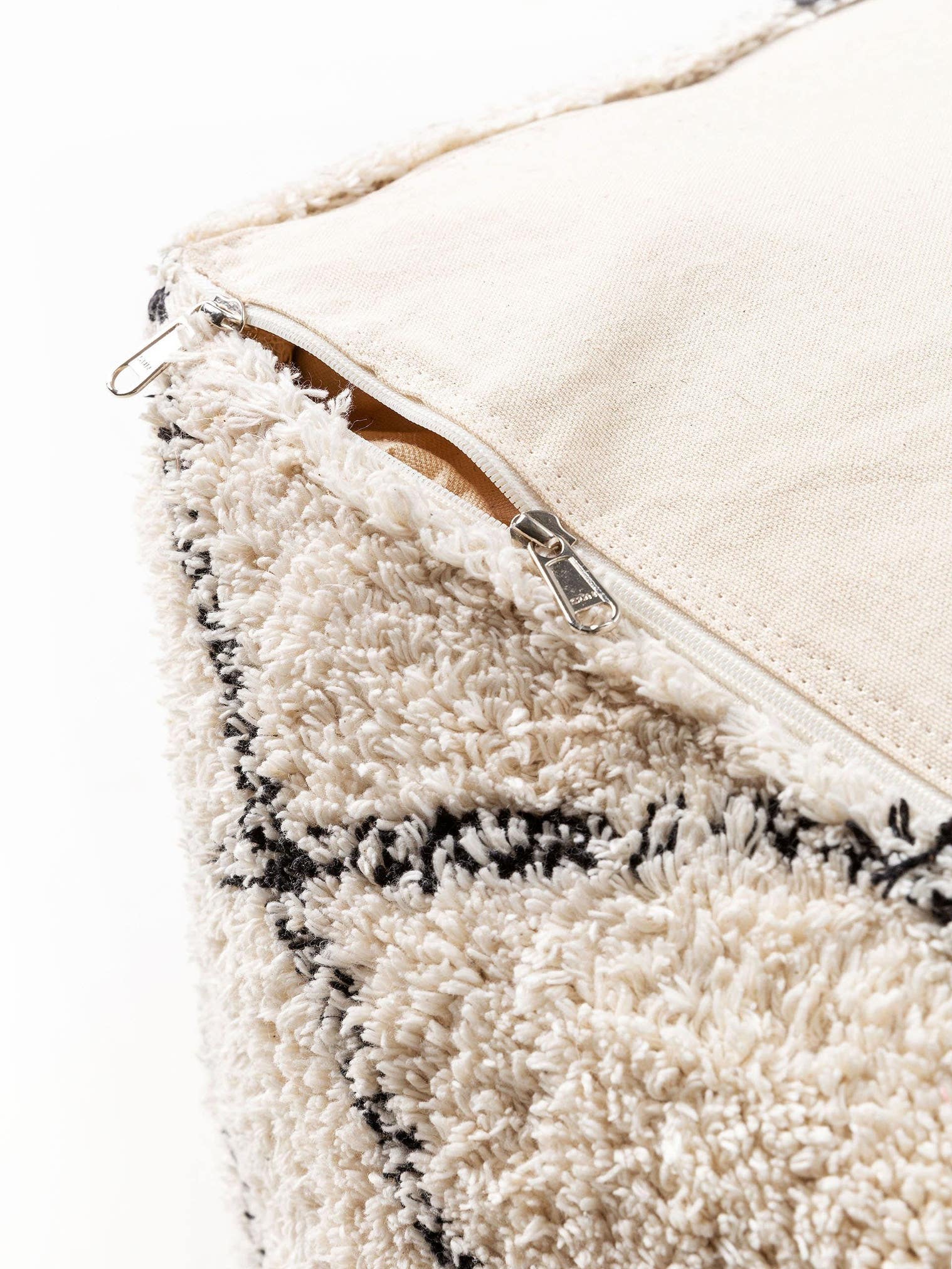 Pouf Naomi Crème en motif Berbère en 100% Coton de benuta Nest